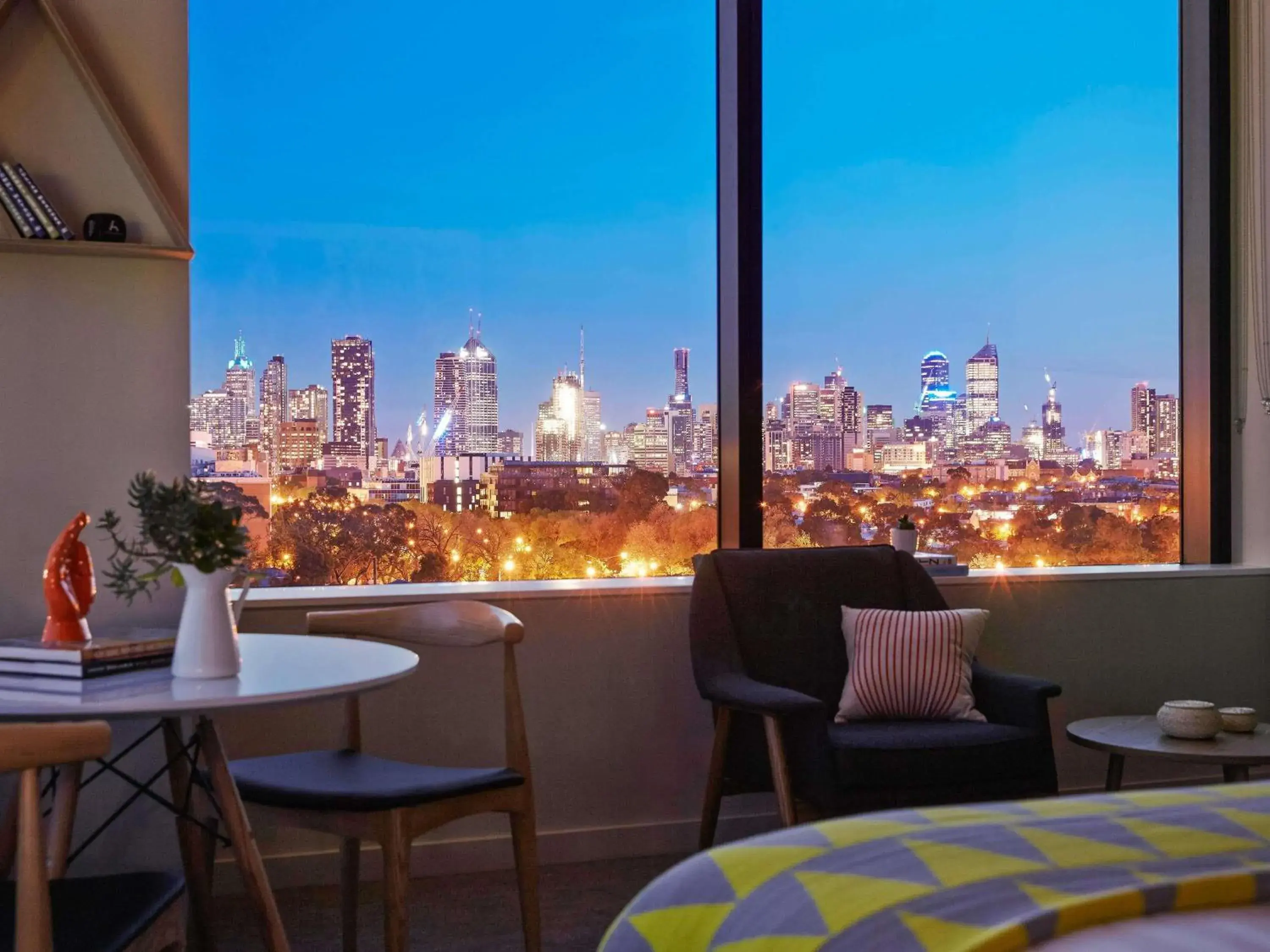 Property building in Art Series - The Larwill Studio Property building in Art Series - The Larwill Studio