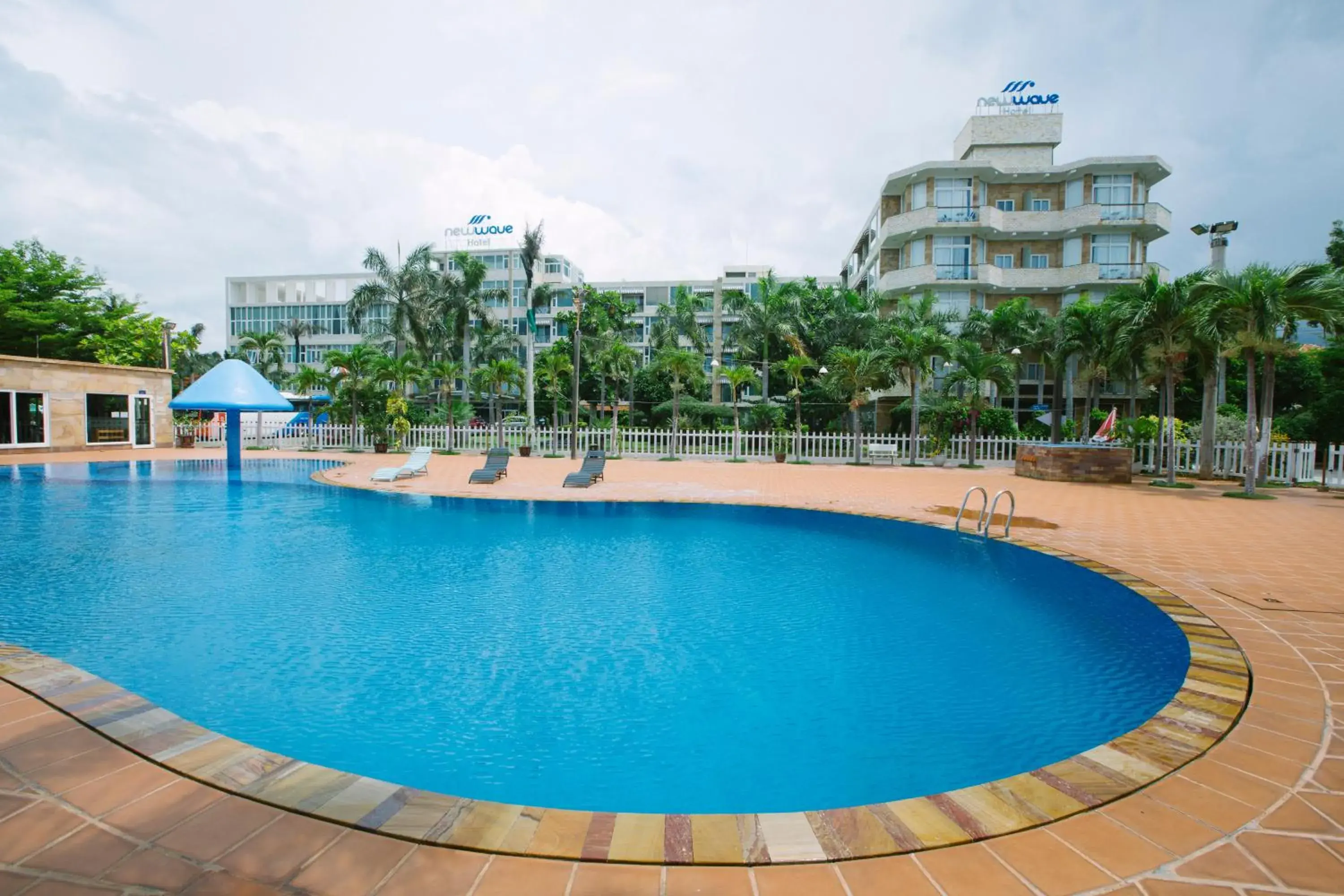 Property building in New Wave Vung Tau Hotel Property building in New Wave Vung Tau Hotel