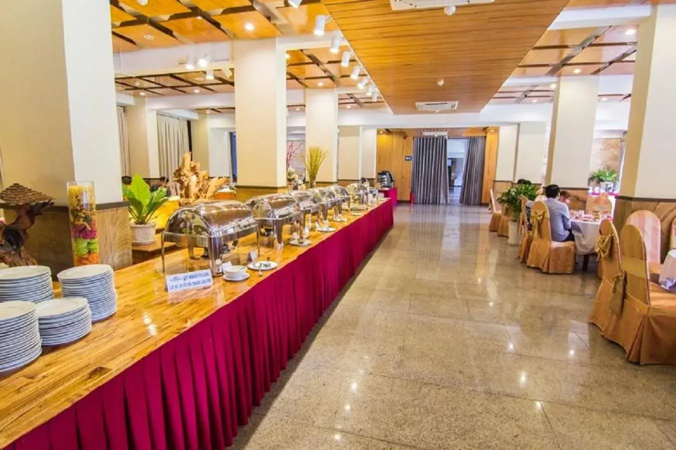 Restaurant/places to eat in New Wave Vung Tau Hotel Restaurant/places to eat in New Wave Vung Tau Hotel
