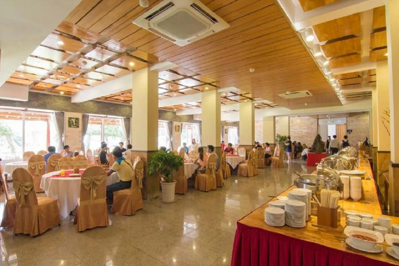 Restaurant/places to eat in New Wave Vung Tau Hotel