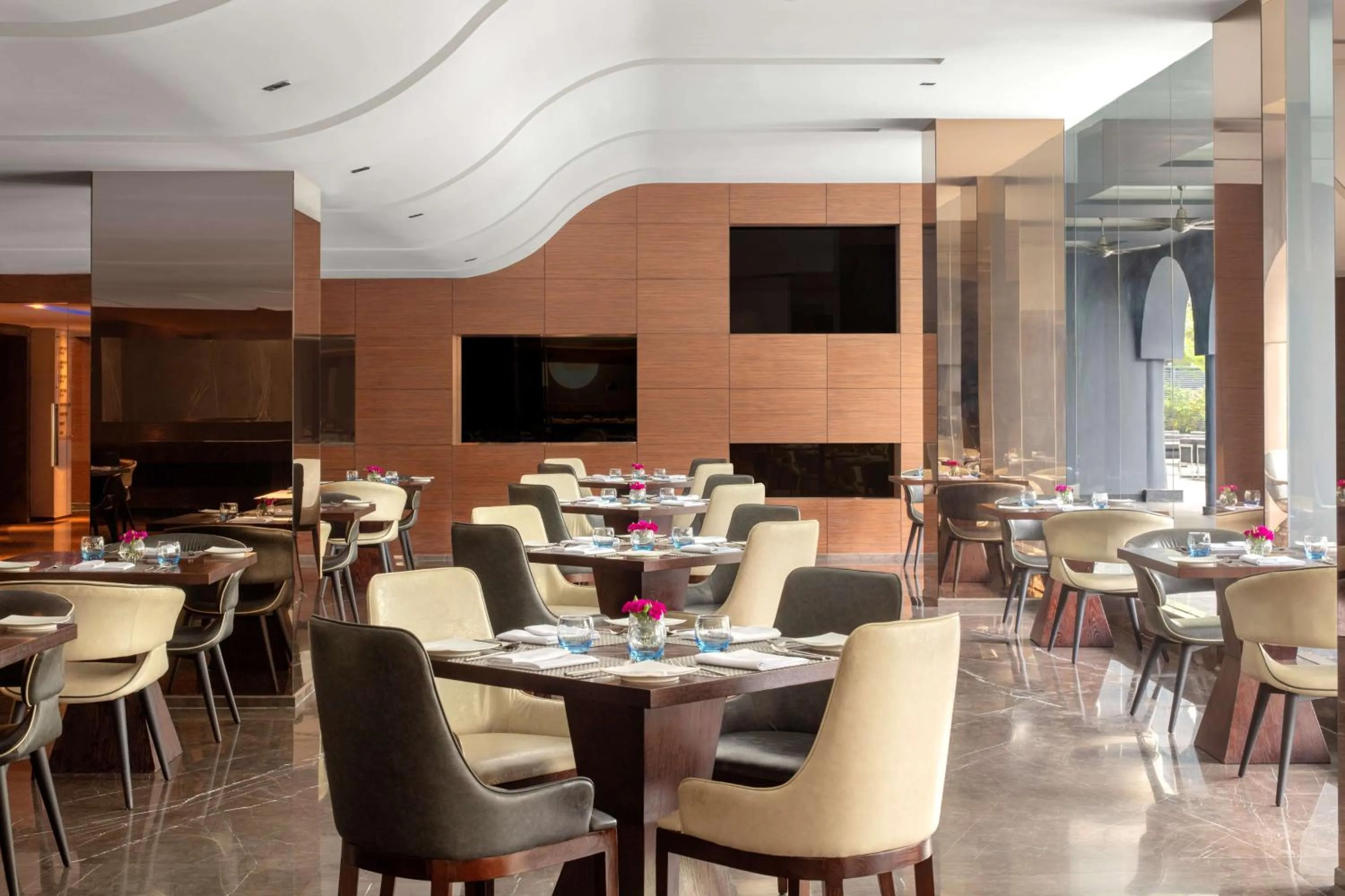 Restaurant/places to eat in Radisson Blu Atria Bengaluru
