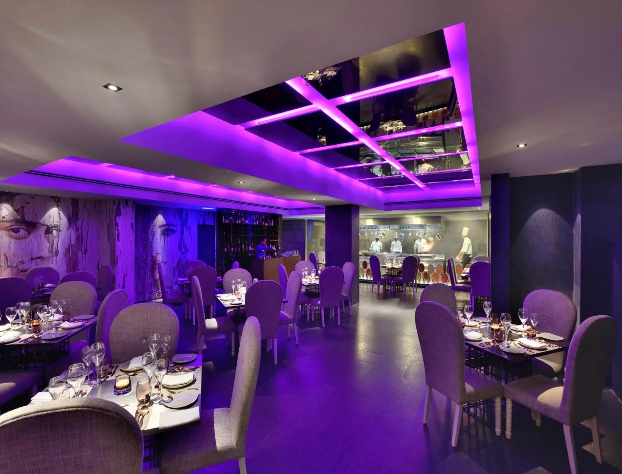 Restaurant/places to eat in Radisson Blu Atria Bengaluru