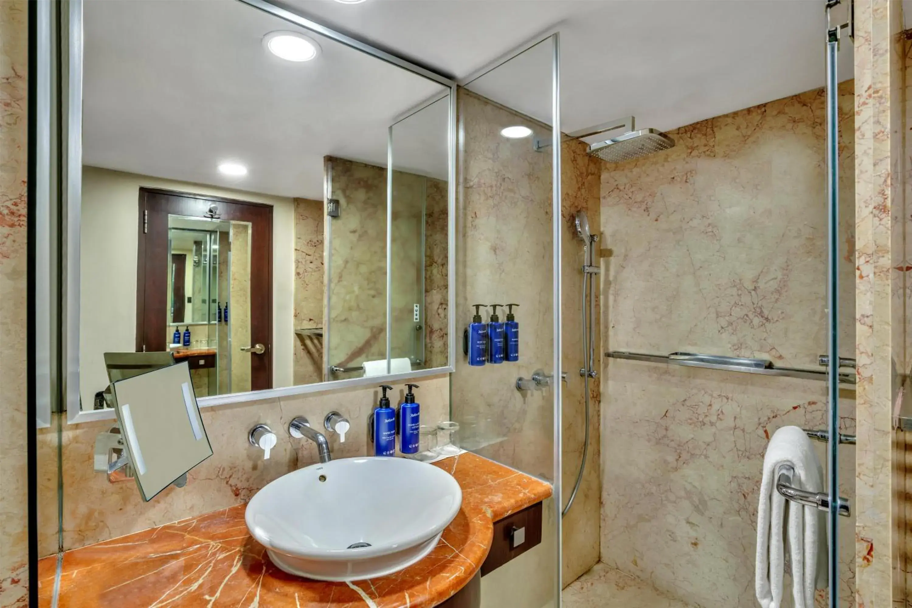 Bathroom in Radisson Blu Atria Bengaluru Bathroom in Radisson Blu Atria Bengaluru