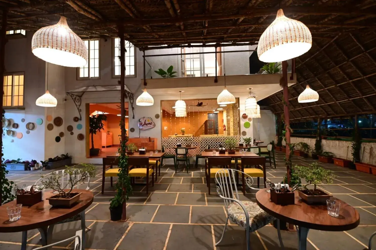 Restaurant/places to eat in Boheme Restaurant/places to eat in Boheme