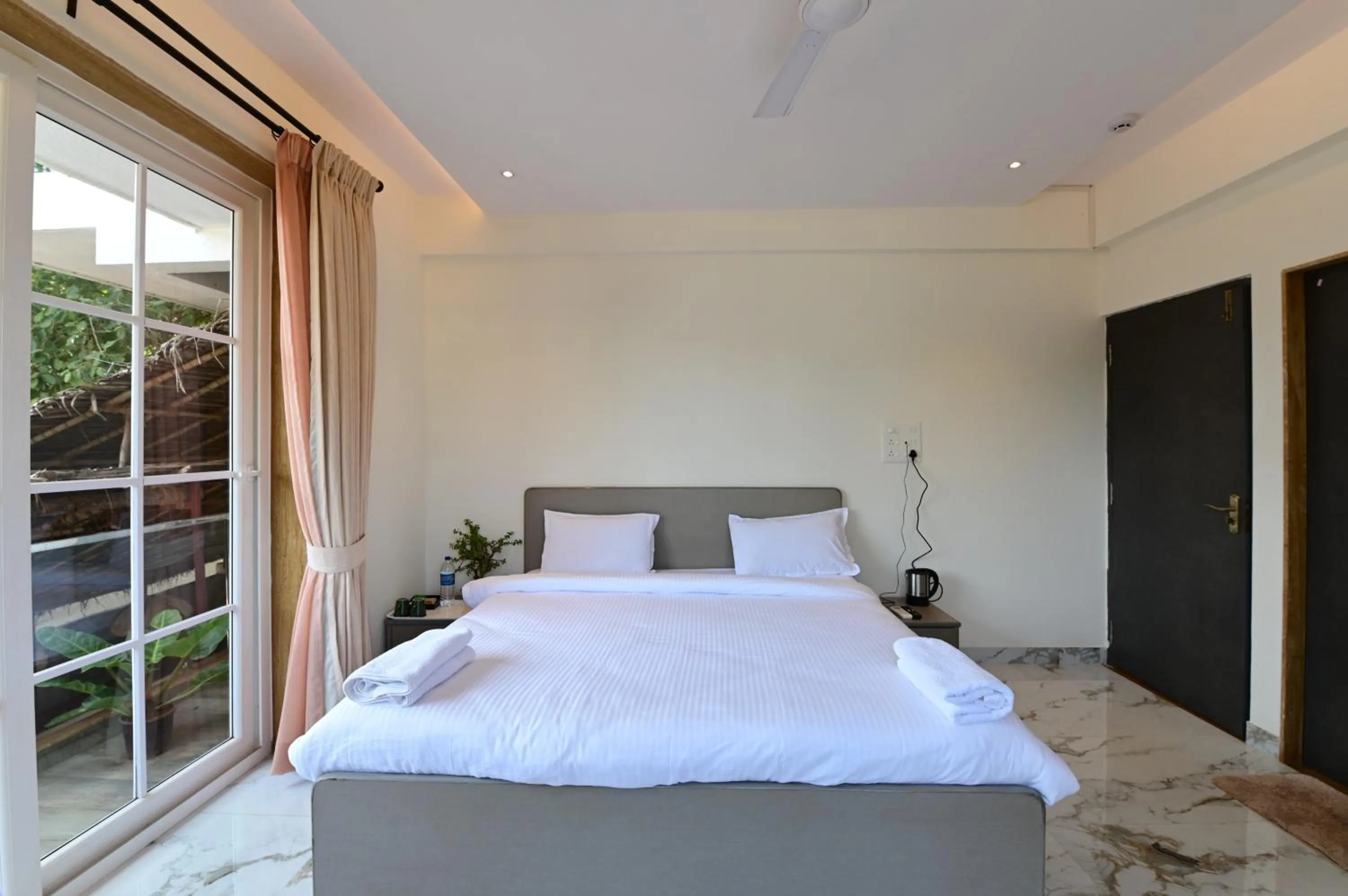 Balcony/Terrace, Bed in Boheme