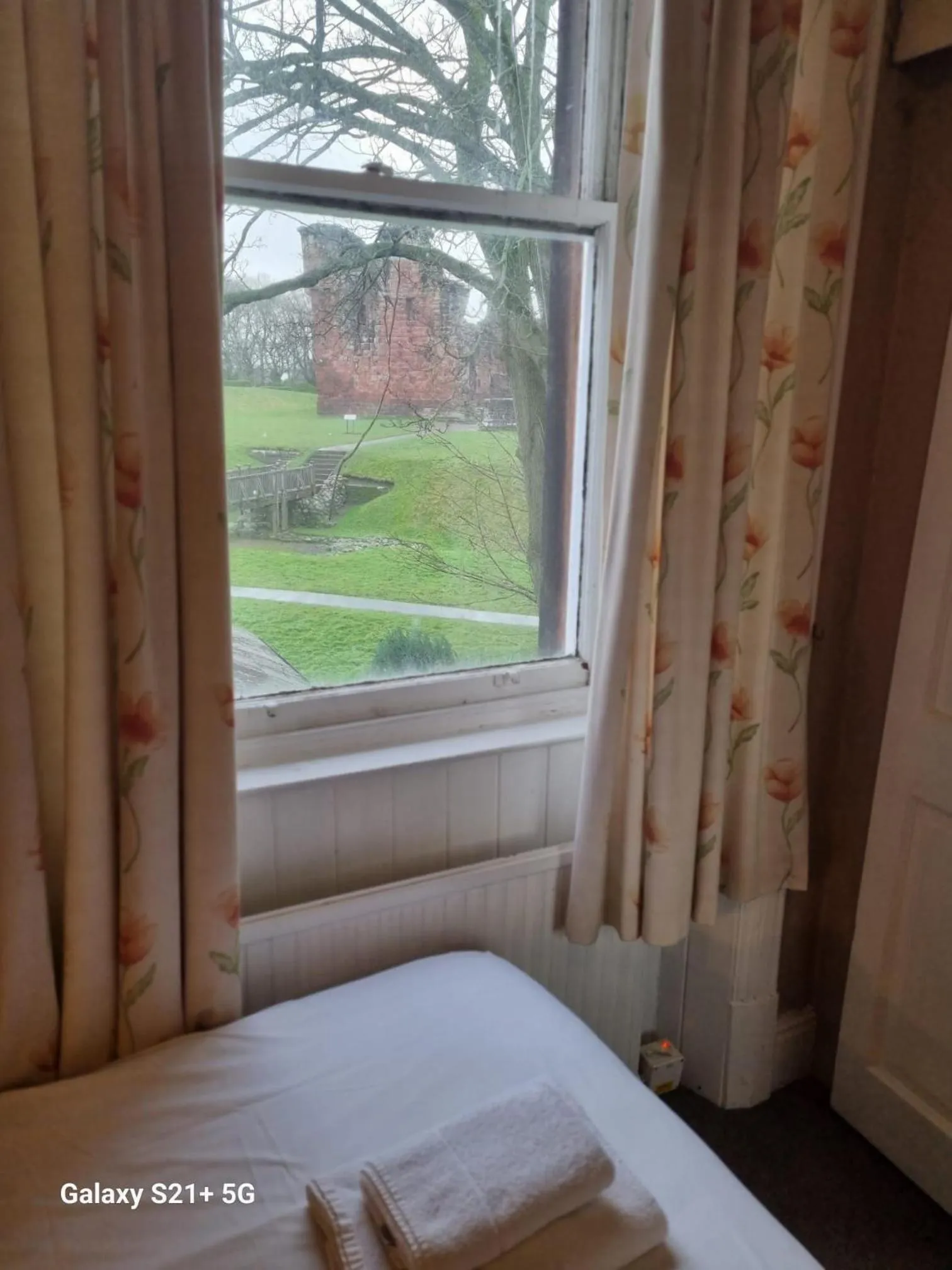 Bedroom in OYO The Station Hotel Penrith