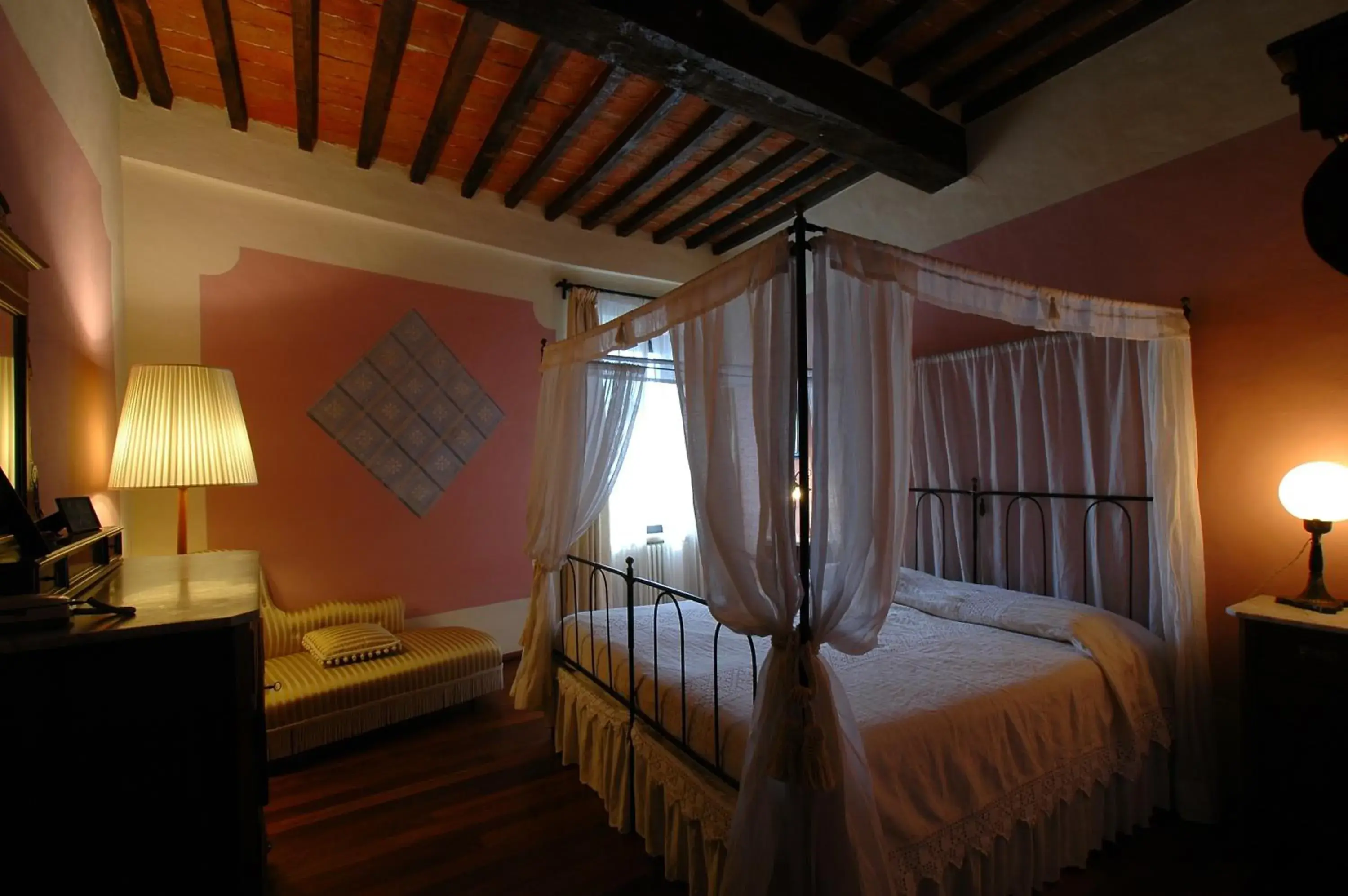 Junior Suite in Palazzo Bizzarri Junior Suite in Palazzo Bizzarri