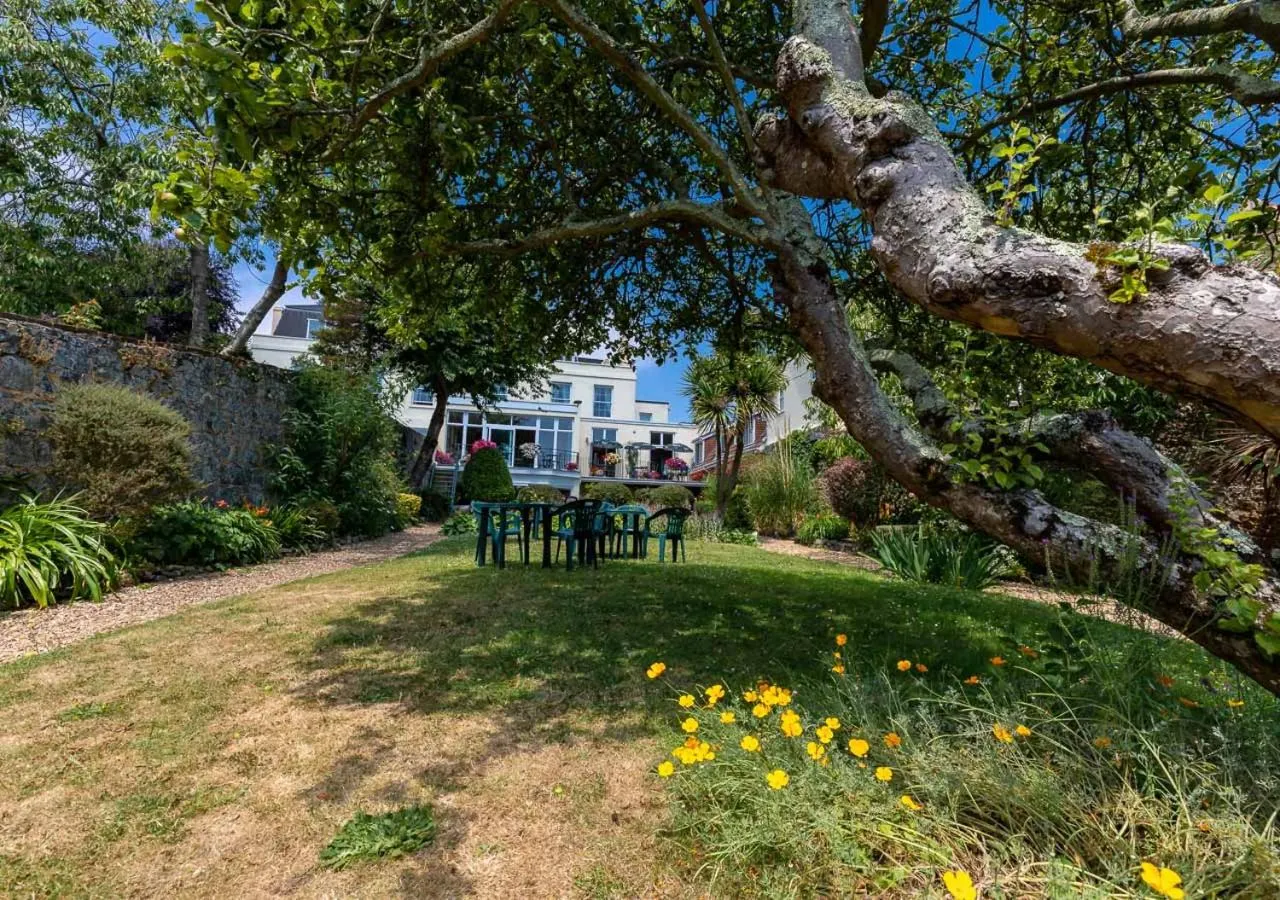 Garden in Pandora Hotel
