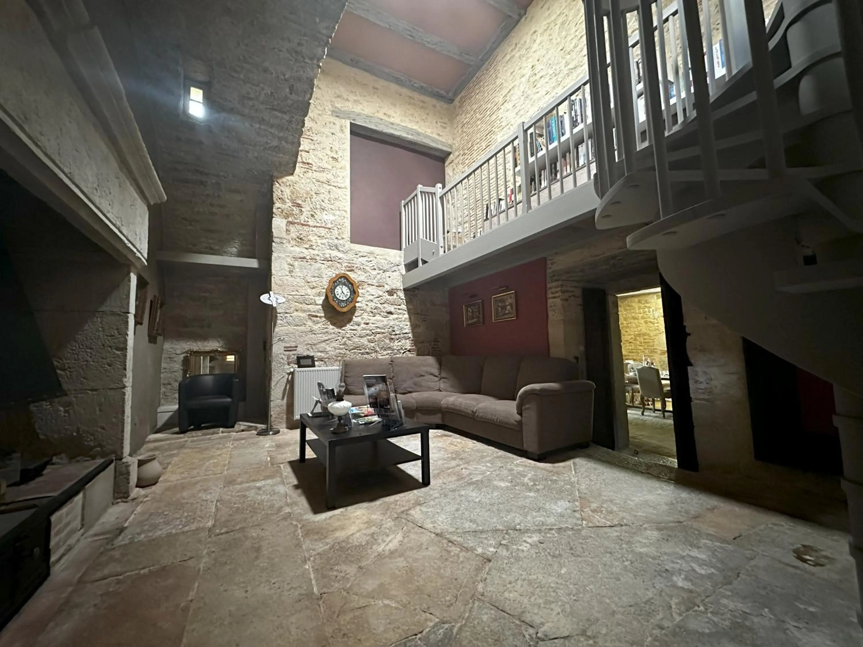 Library in Les Hauts de Sauliès - Chambre et Table d'Hôtes de charme
