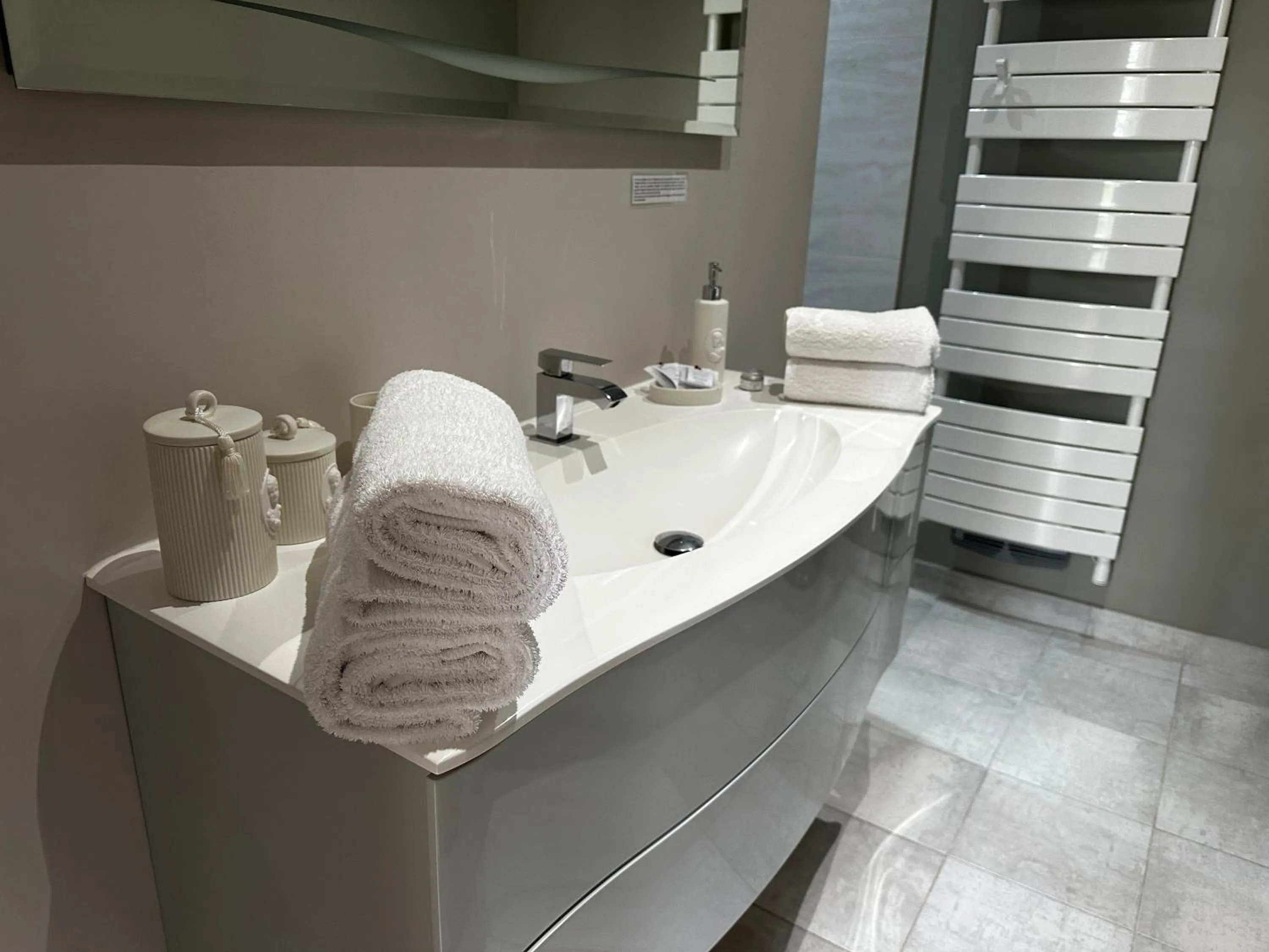 Bathroom in Les Hauts de Sauliès - Chambre et Table d'Hôtes de charme
