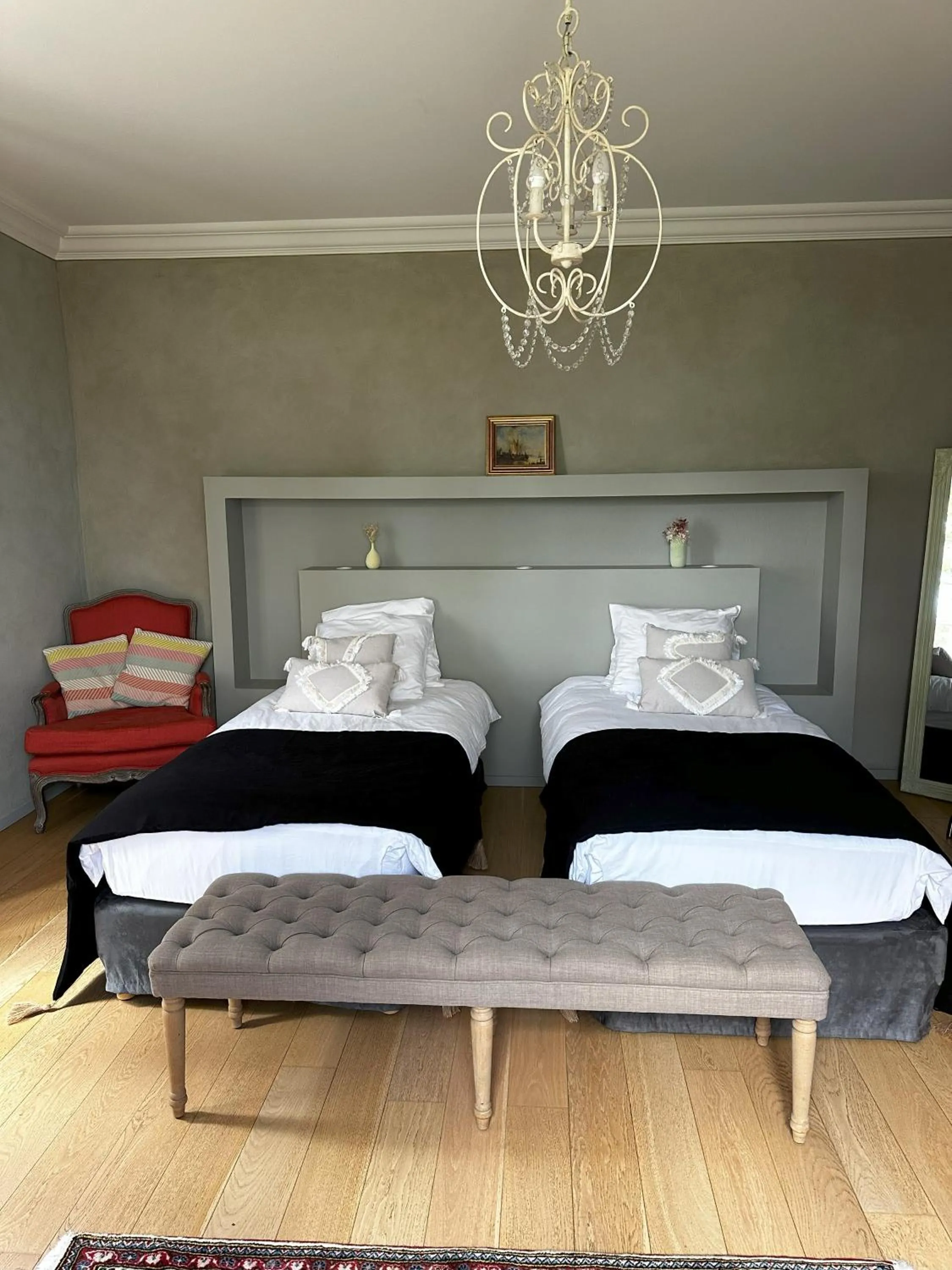 Bedroom, Bed in Les Hauts de Sauliès - Chambre et Table d'Hôtes de charme