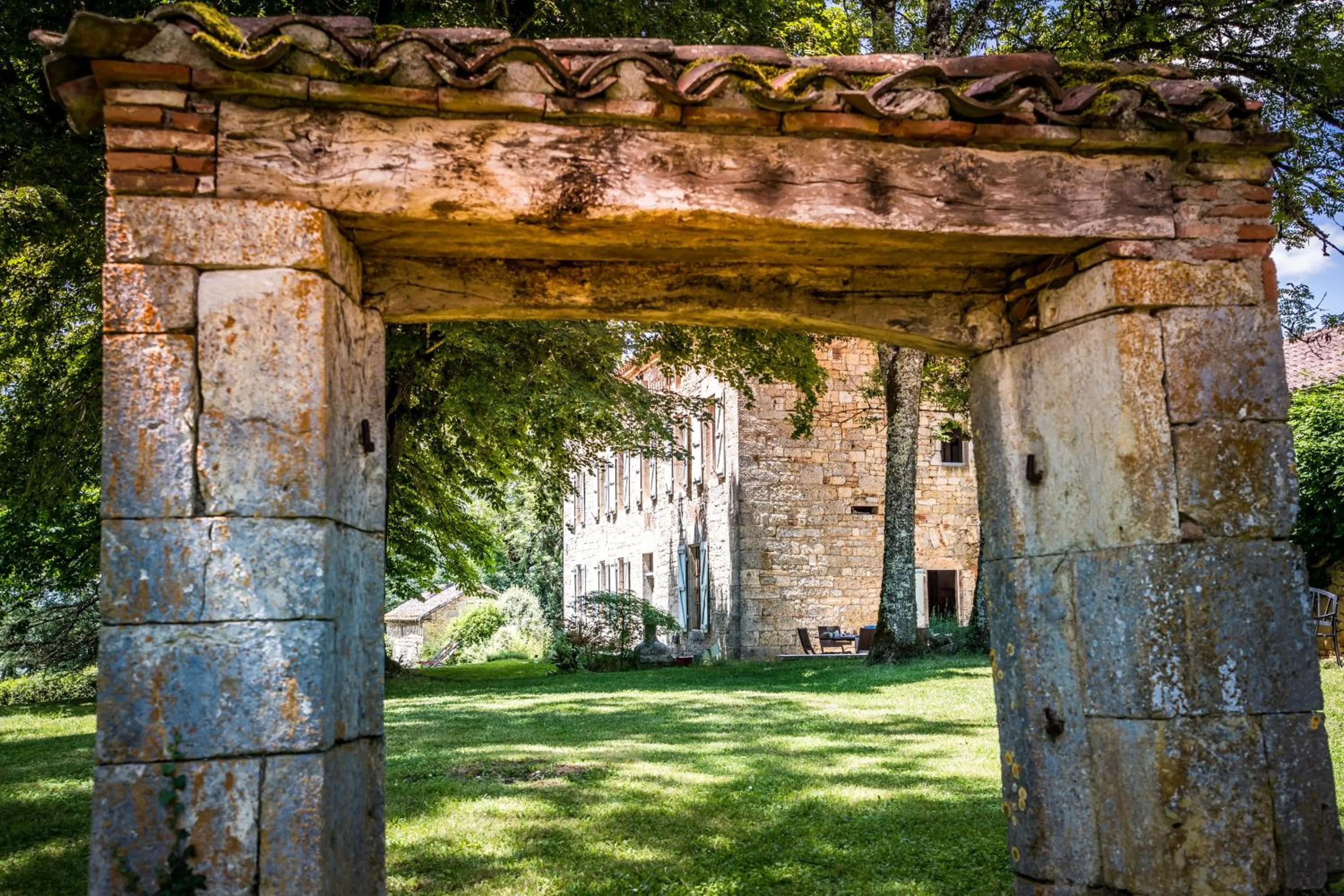Facade/entrance in Les Hauts de Sauliès - Chambre et Table d'Hôtes de charme