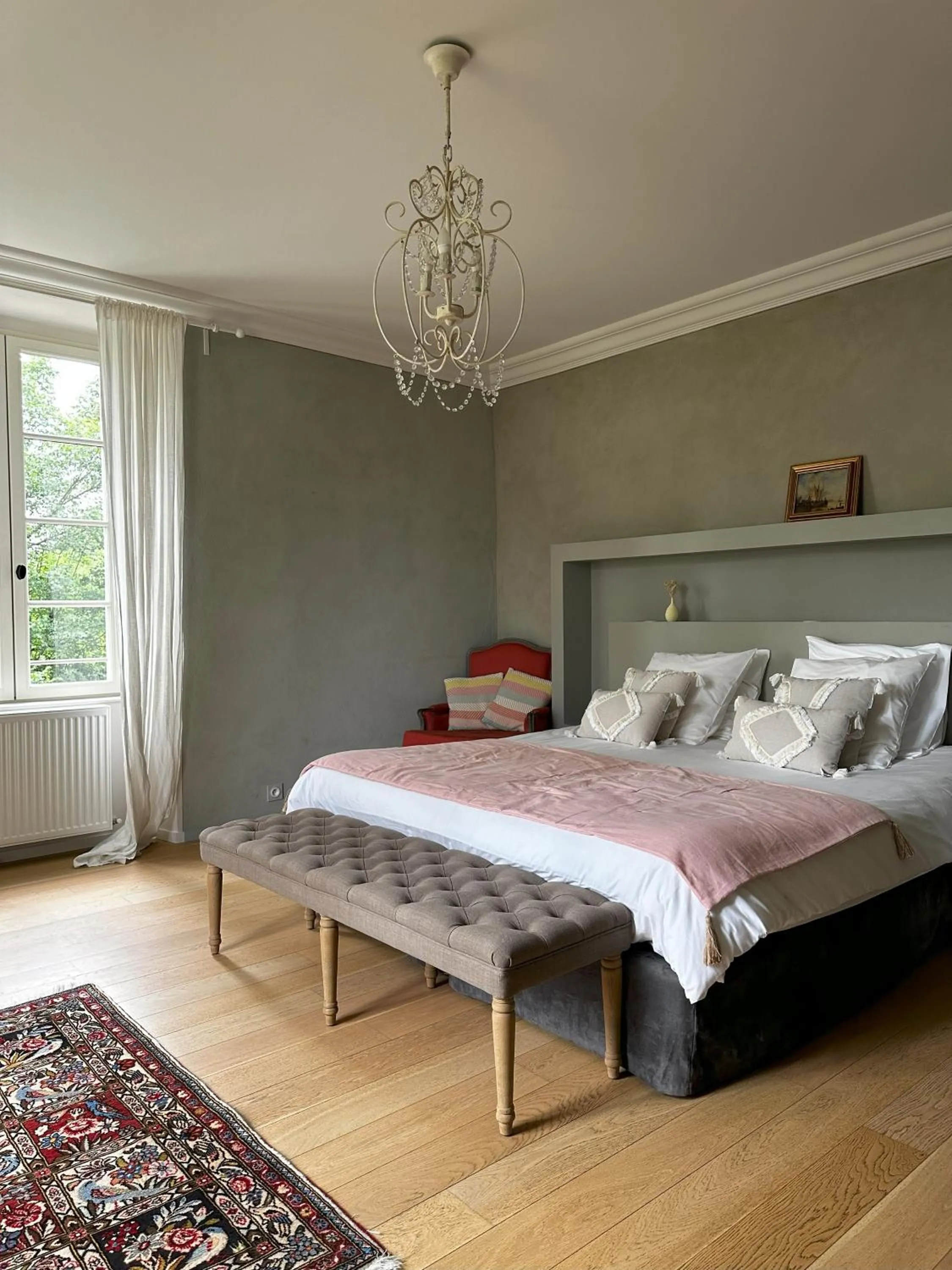 Photo of the whole room, Bed in Les Hauts de Sauliès - Chambre et Table d'Hôtes de charme