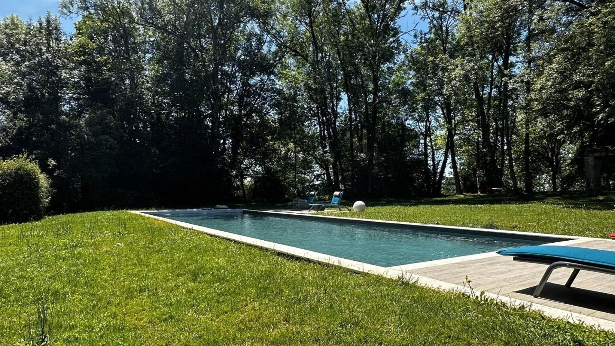 Swimming pool in Les Hauts de Sauliès - Chambre et Table d'Hôtes de charme