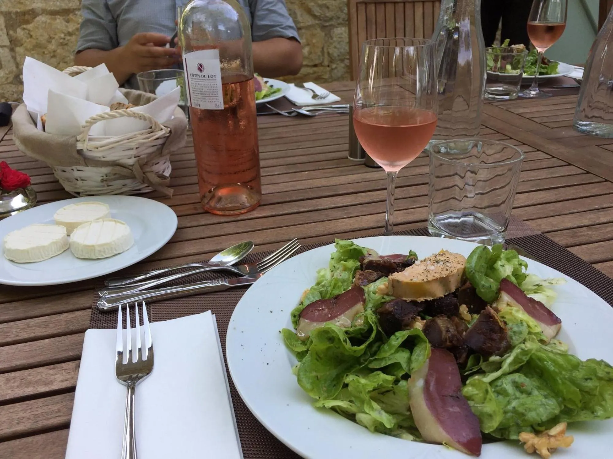 Restaurant/places to eat in Les Hauts de Sauliès - Chambre et Table d'Hôtes de charme