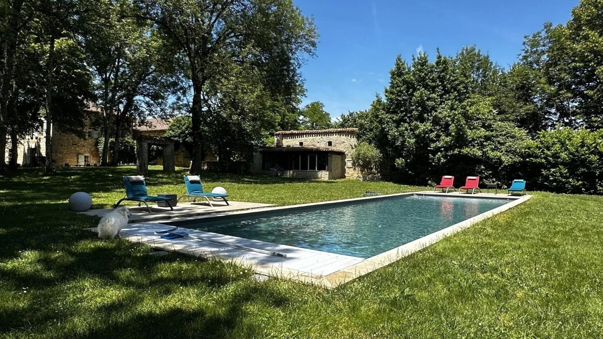Swimming pool in Les Hauts de Sauliès - Chambre et Table d'Hôtes de charme