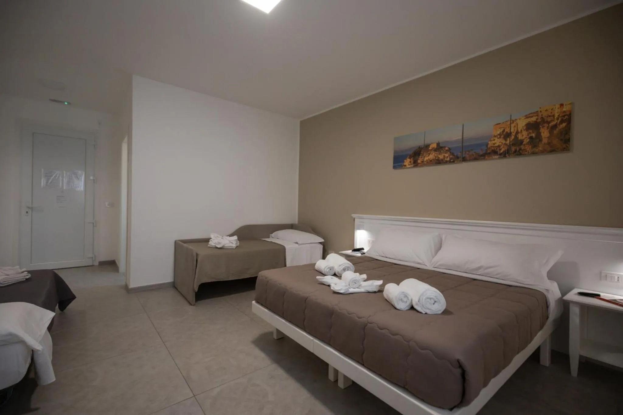 Bed in B&B Allison Tropea by Kalavrìa Holidays