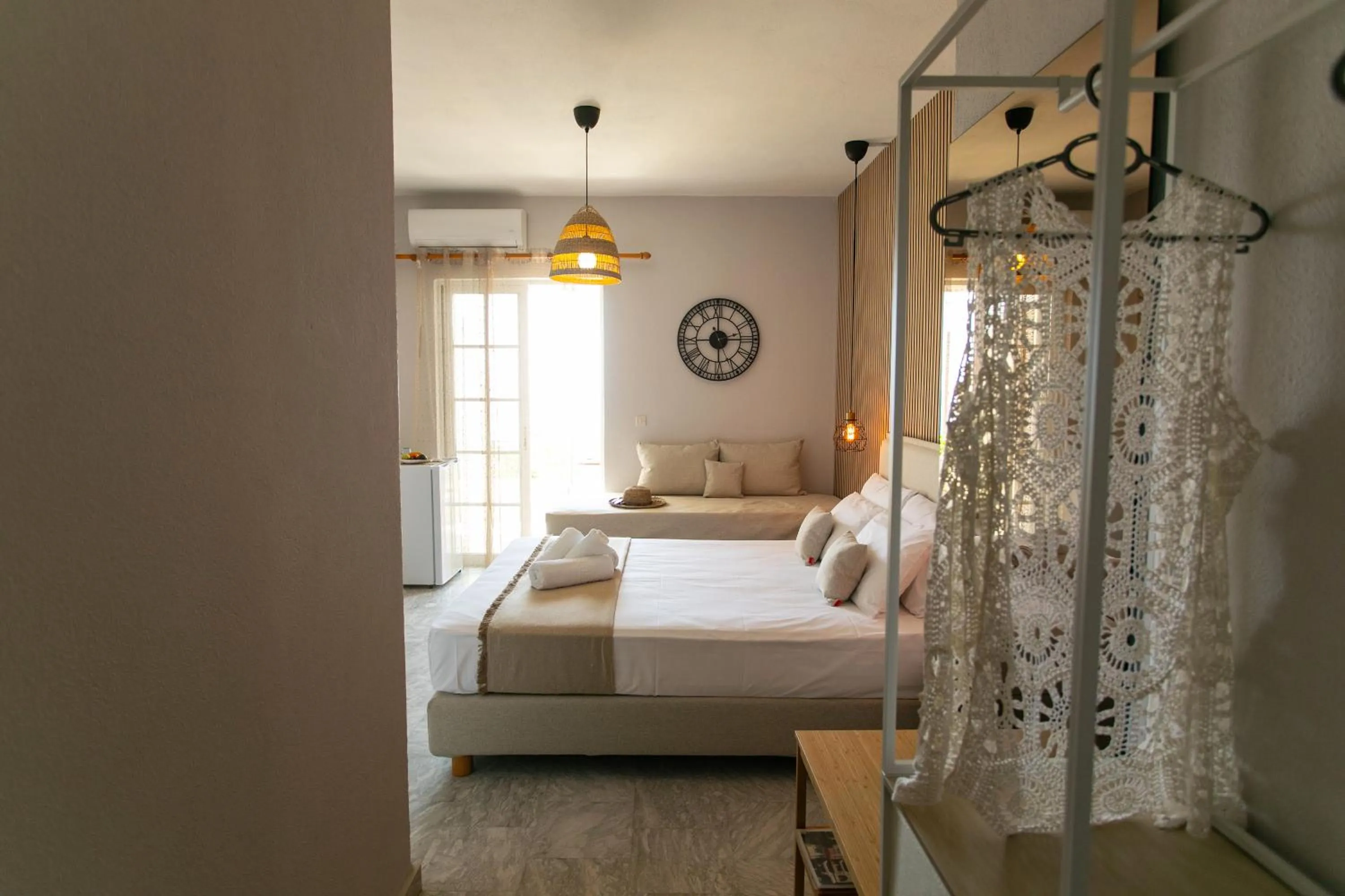 Bed in Hotel Agios Thomas