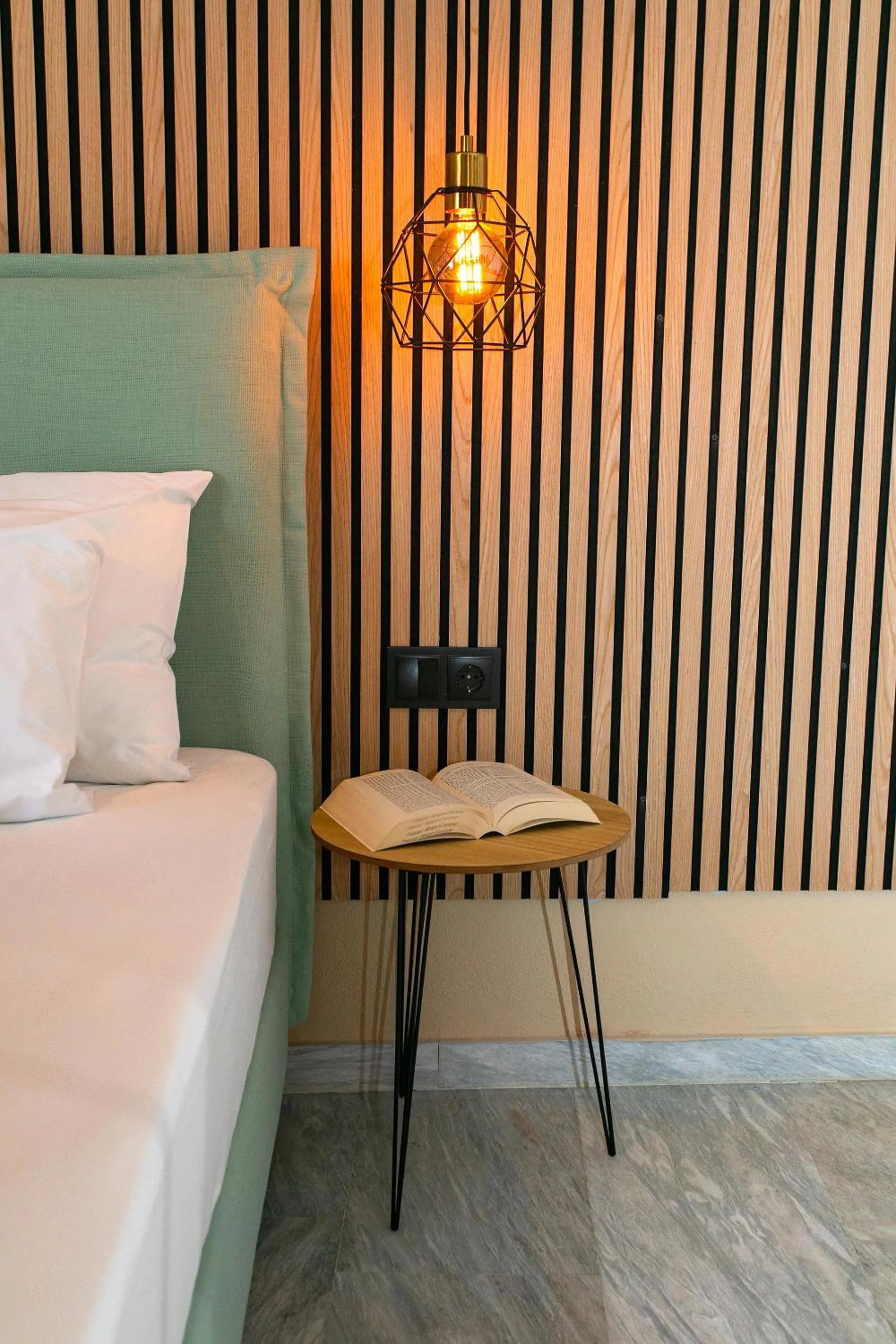 Bed in Hotel Agios Thomas