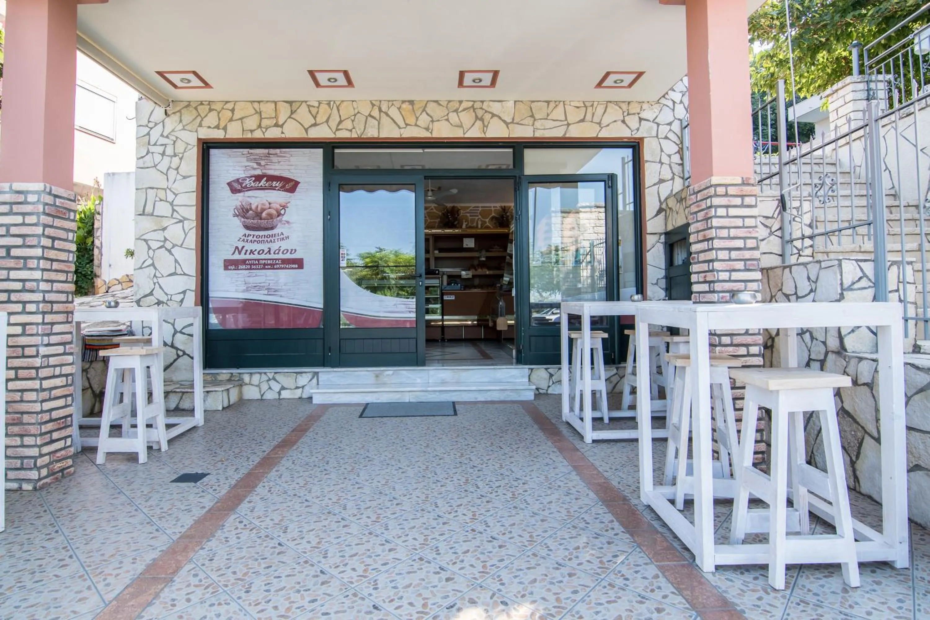 On-site shops in Hotel Agios Thomas