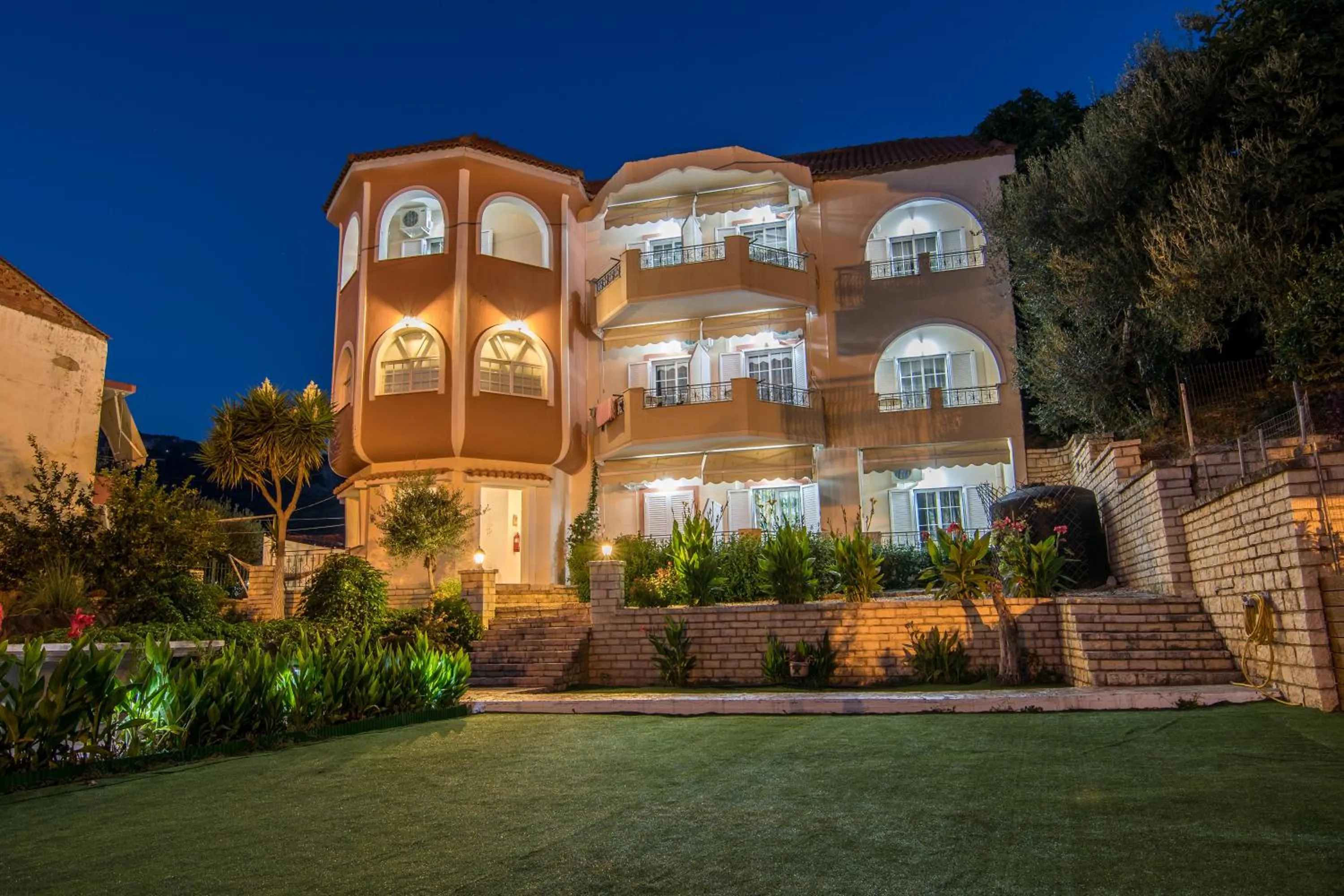 Property building in Hotel Agios Thomas