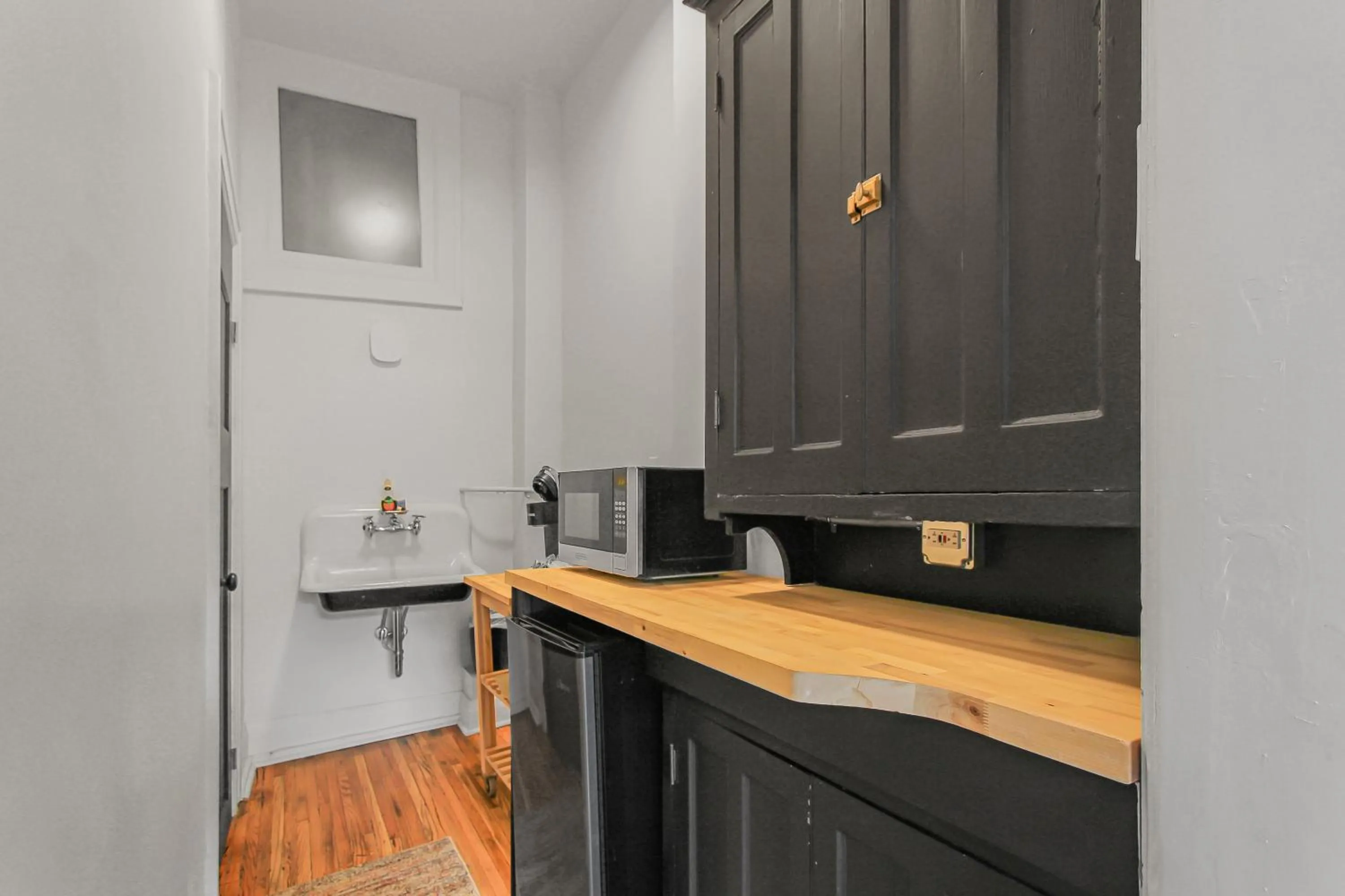 Library Square Suites