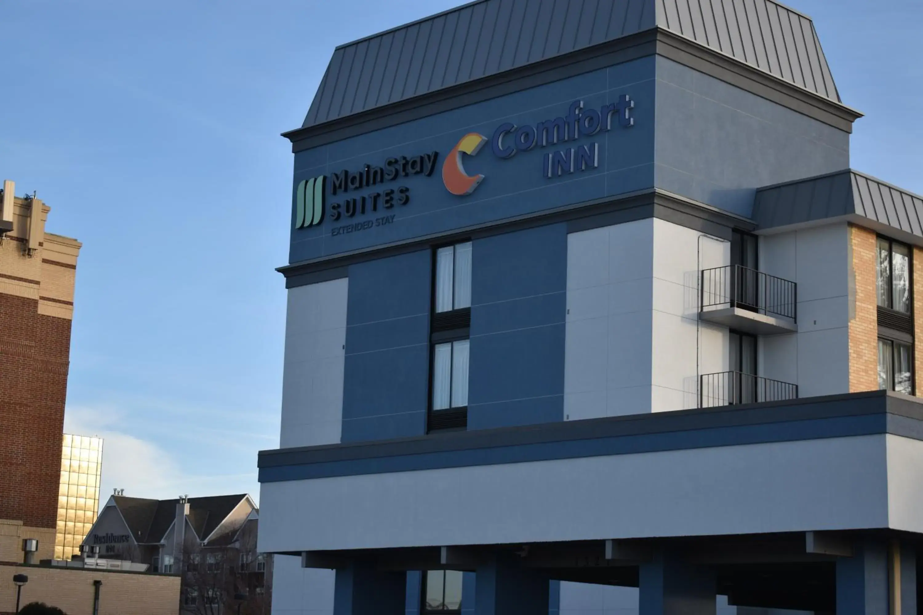 Property building in MainStay Suites MSP Airport - Mall of America Property building in MainStay Suites MSP Airport - Mall of America