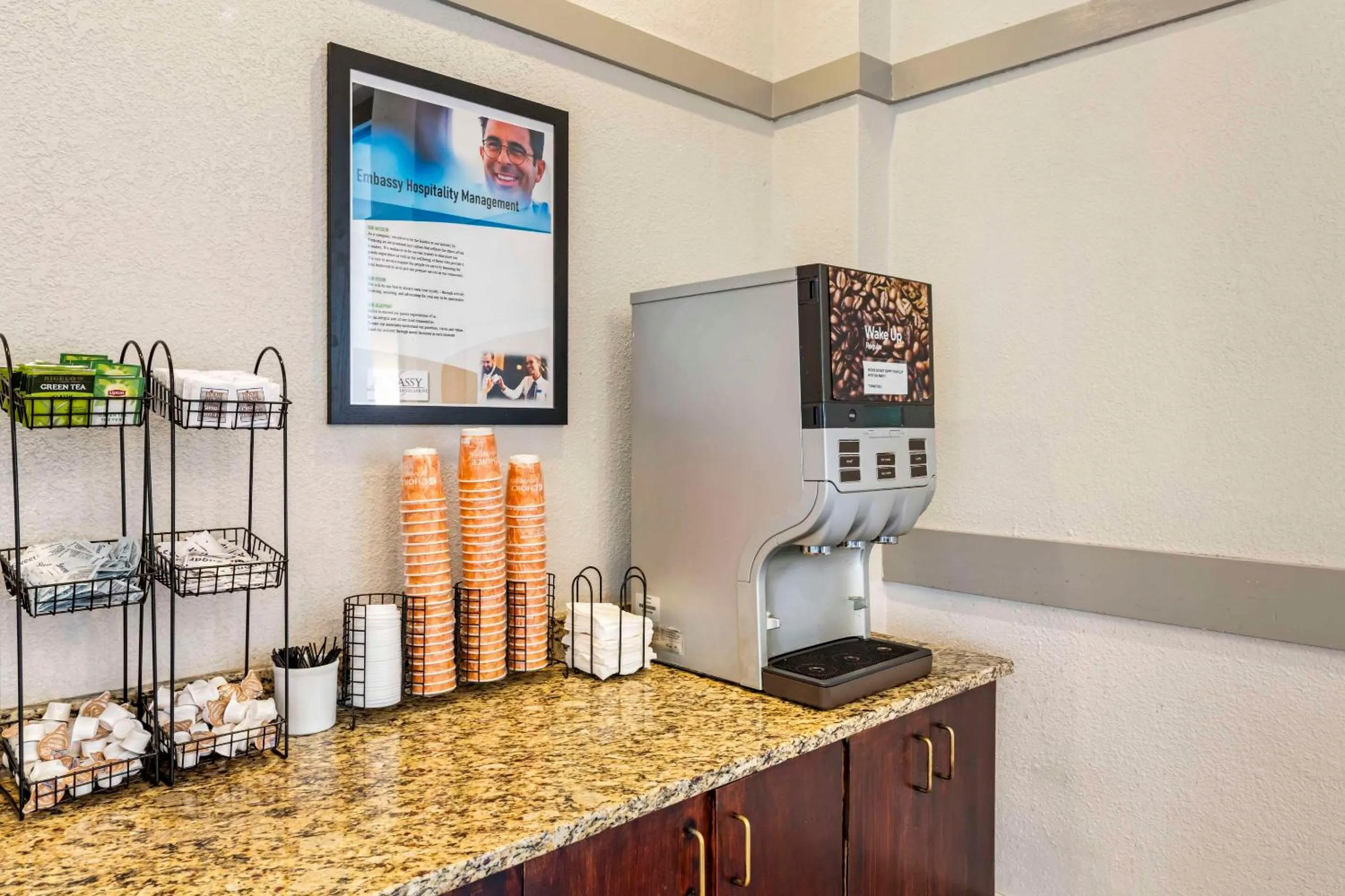 Coffee/tea facilities in MainStay Suites MSP Airport - Mall of America