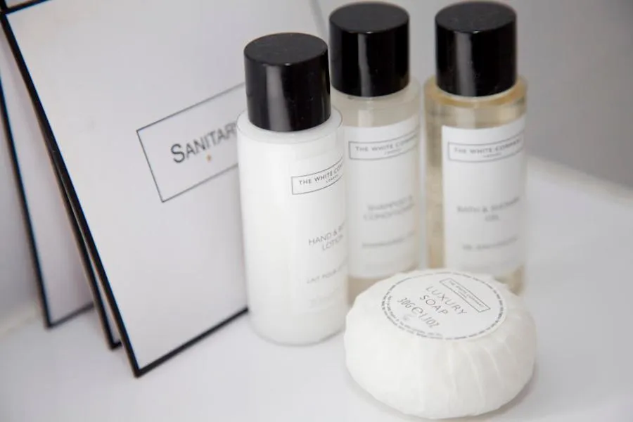 Bathroom in Amberley Inn