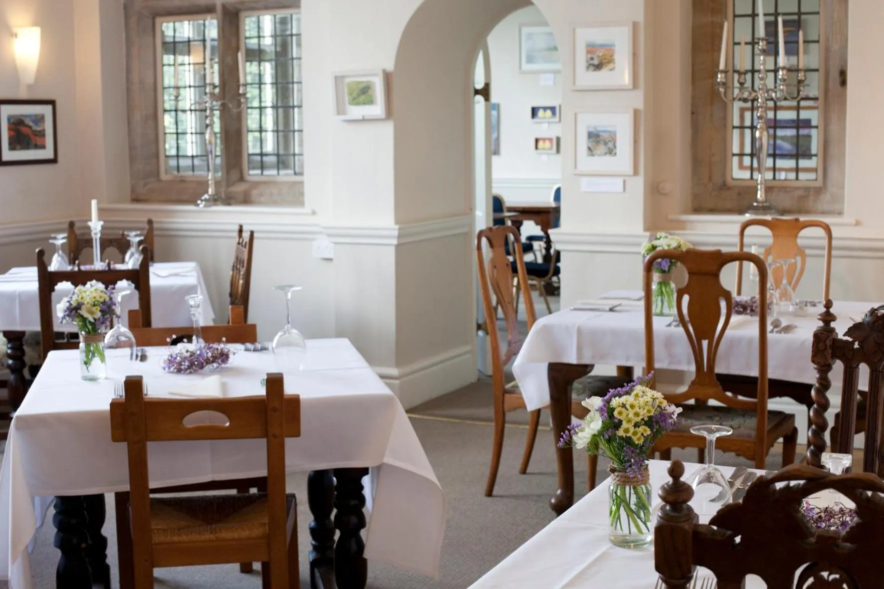 Restaurant/places to eat in Amberley Inn