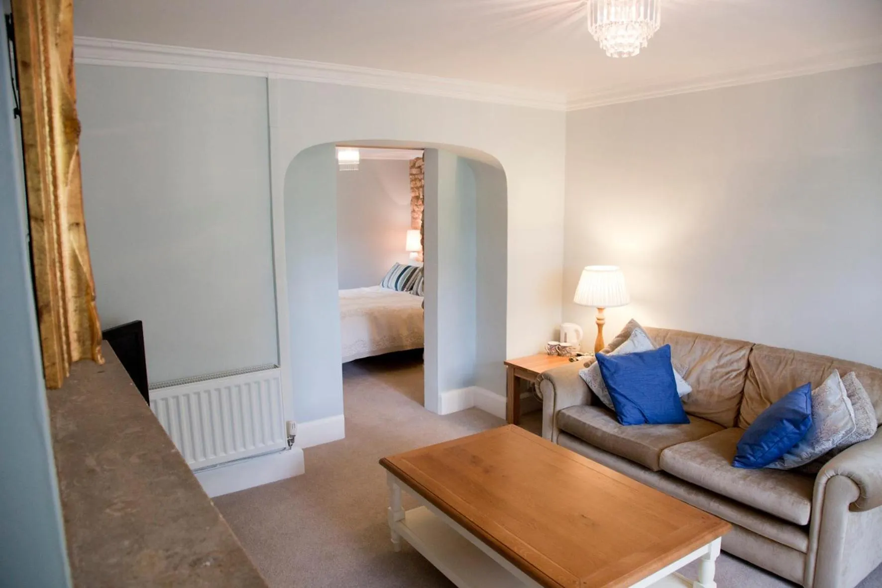 Photo of the whole room, Bed in Amberley Inn