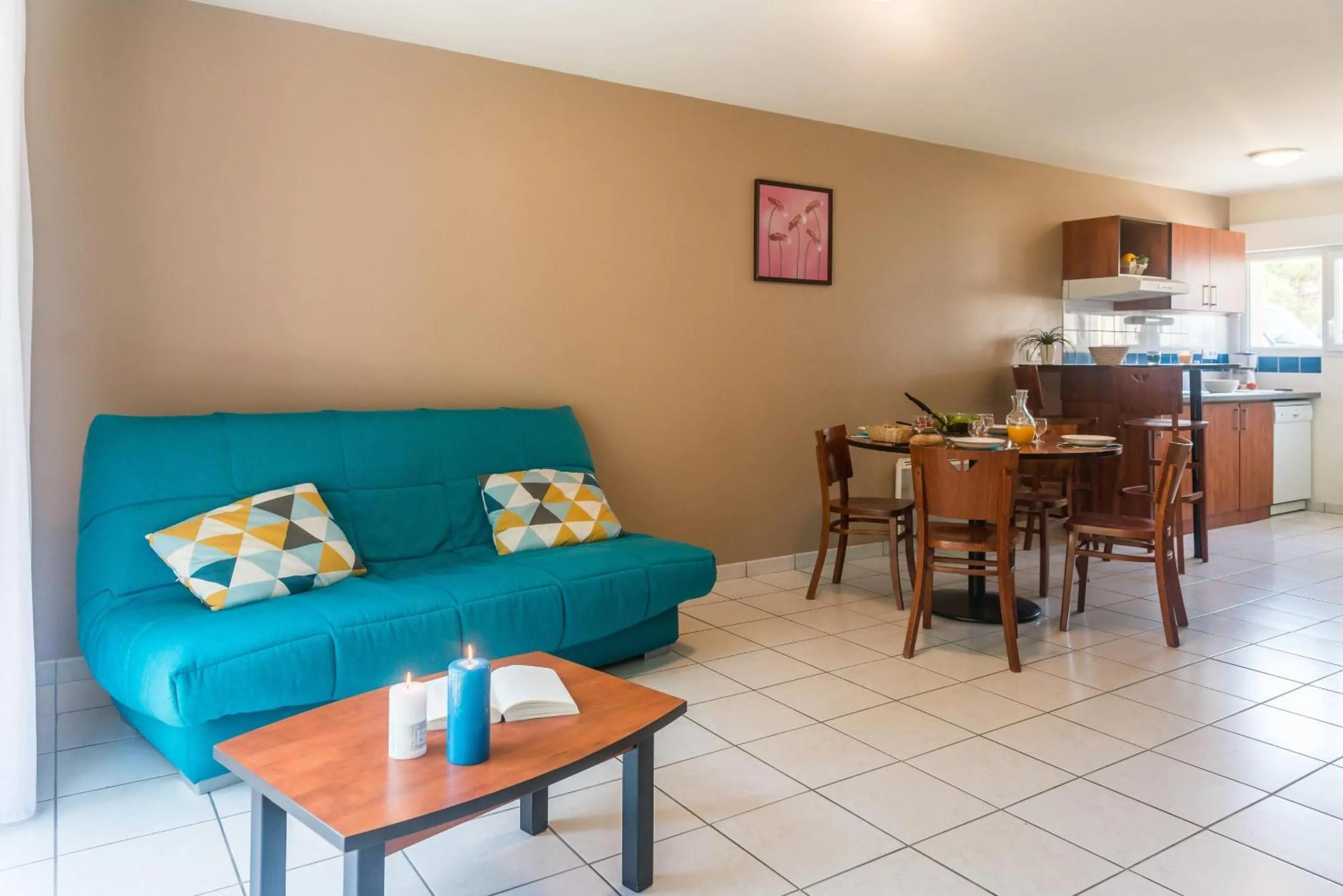 Bedroom in Comfort Aparthotel Nantes La Beaujoire