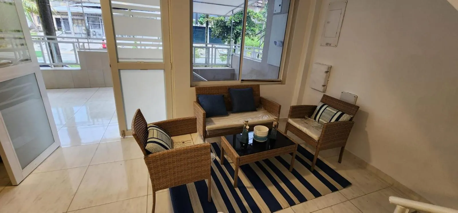 Communal lounge/ TV room in Edificio Regata INN