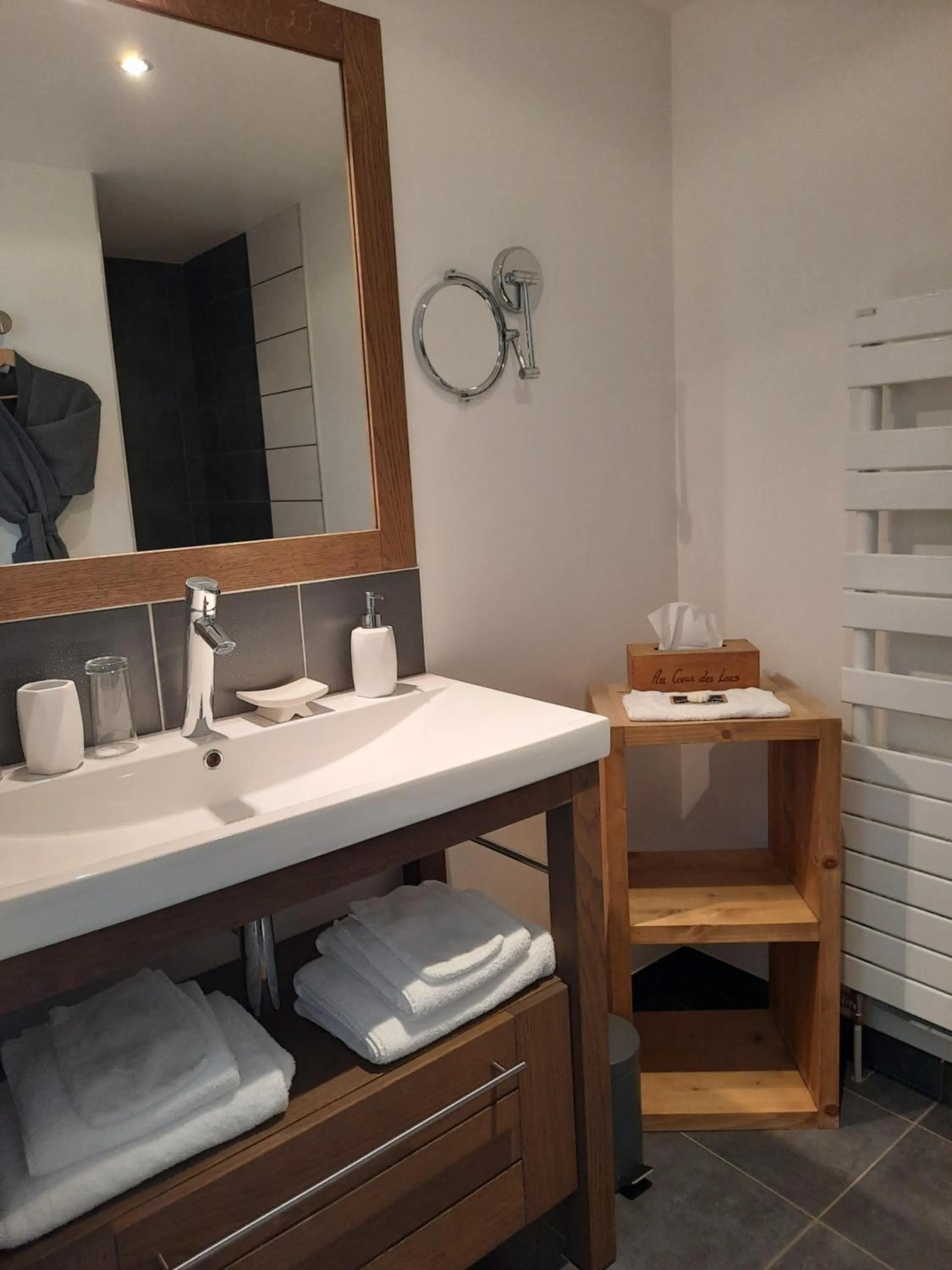 Bathroom in Au Cœur des Lacs - Chambres d'hôtes