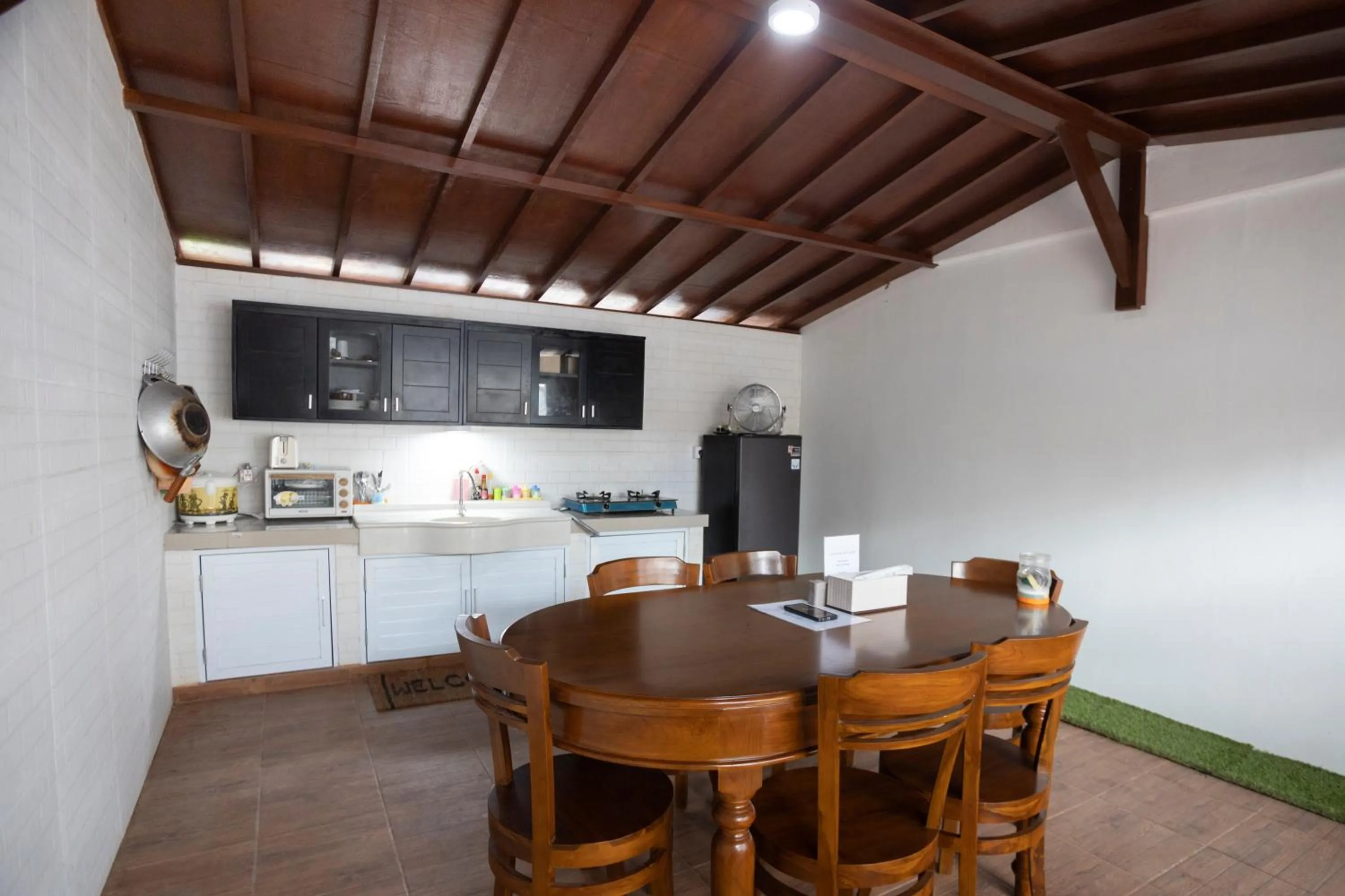 kitchen in Alam Canggu Kuta by ABM