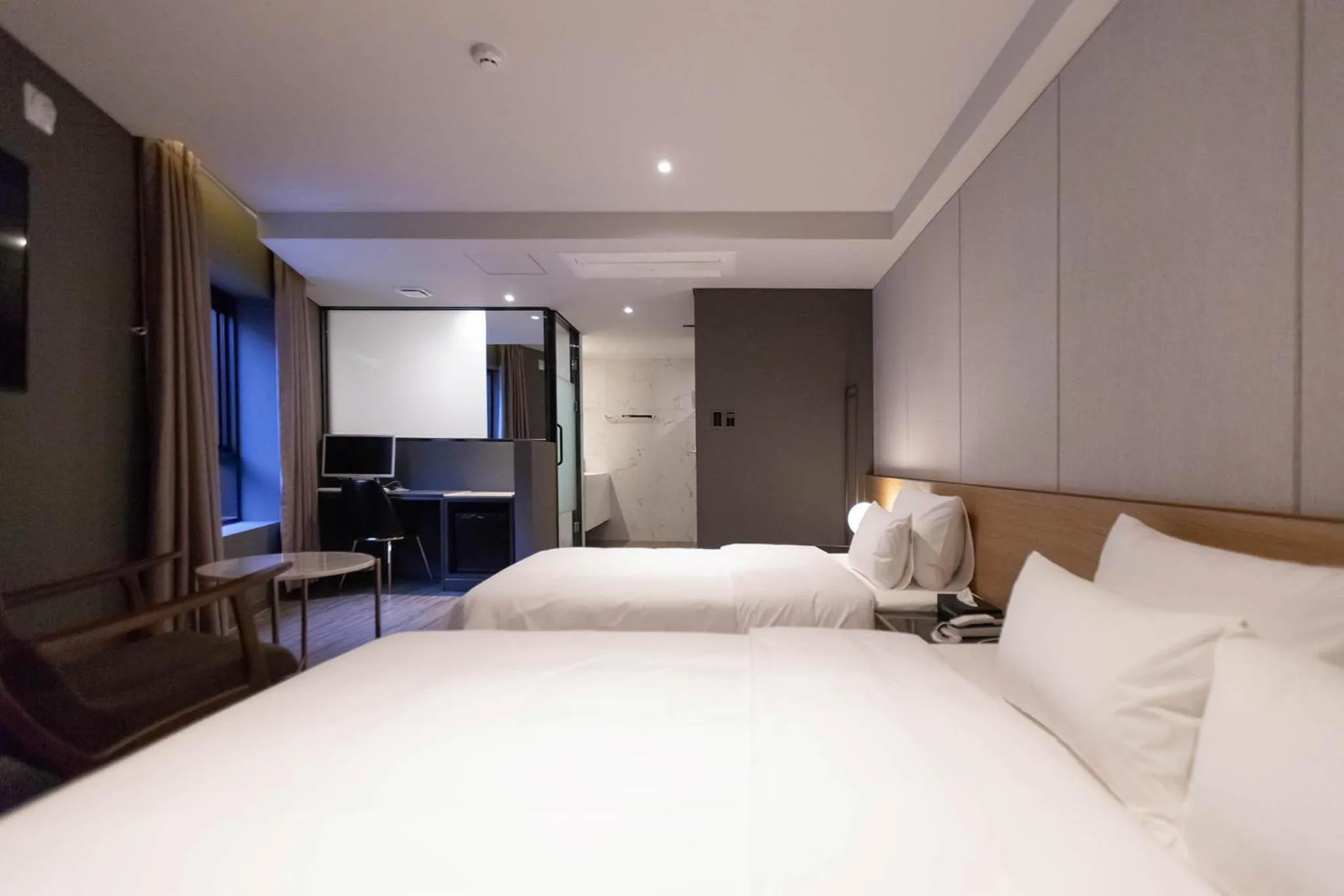 Bed in Brown Dot Hotel Hadan