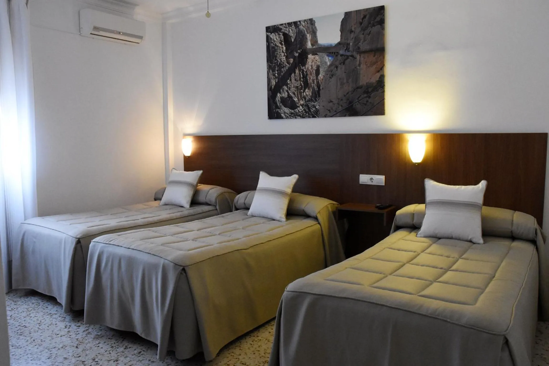 Hostal Restaurante El Cruce
