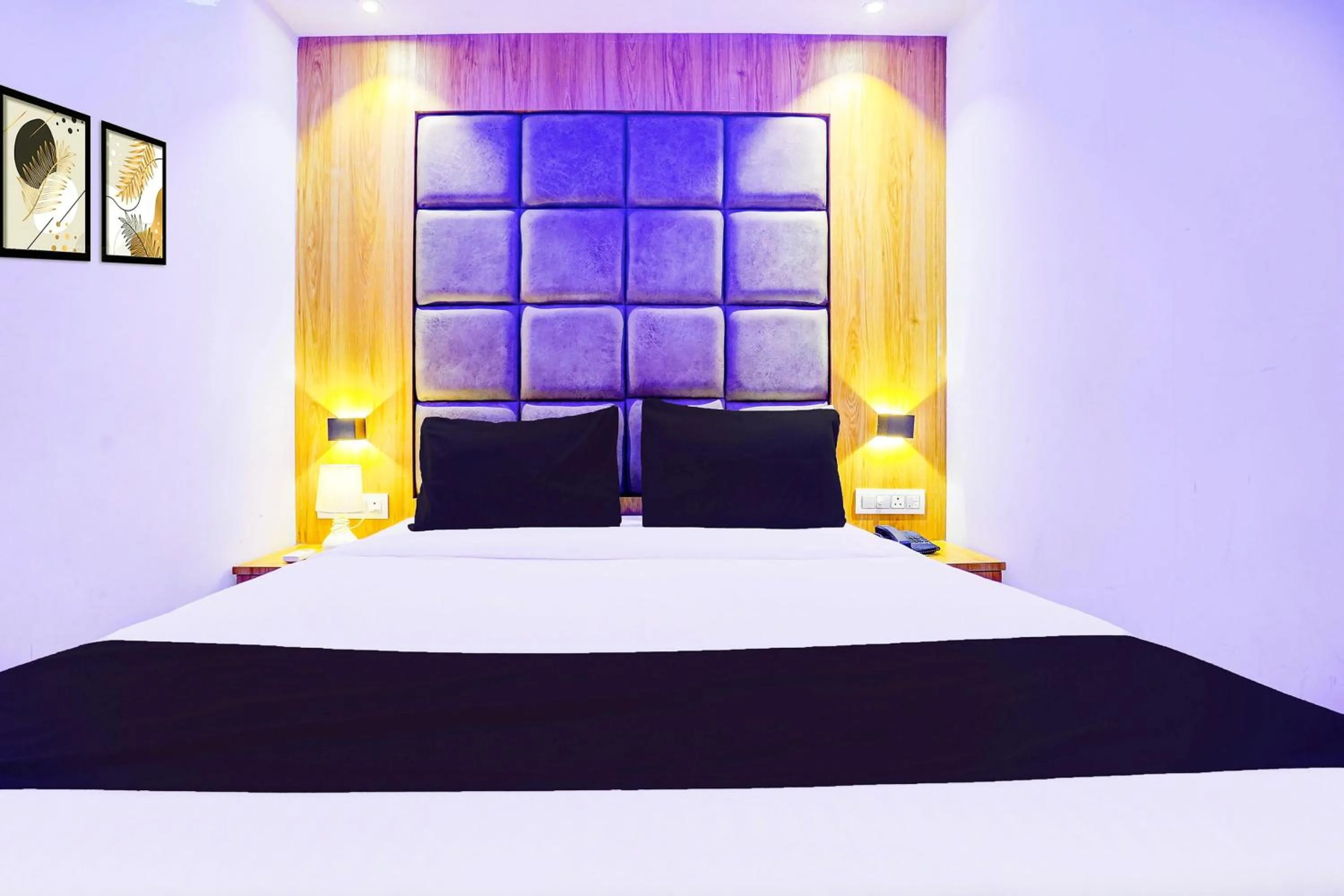 Bedroom in Hotel O Sakinaka Andheri Kurla Road