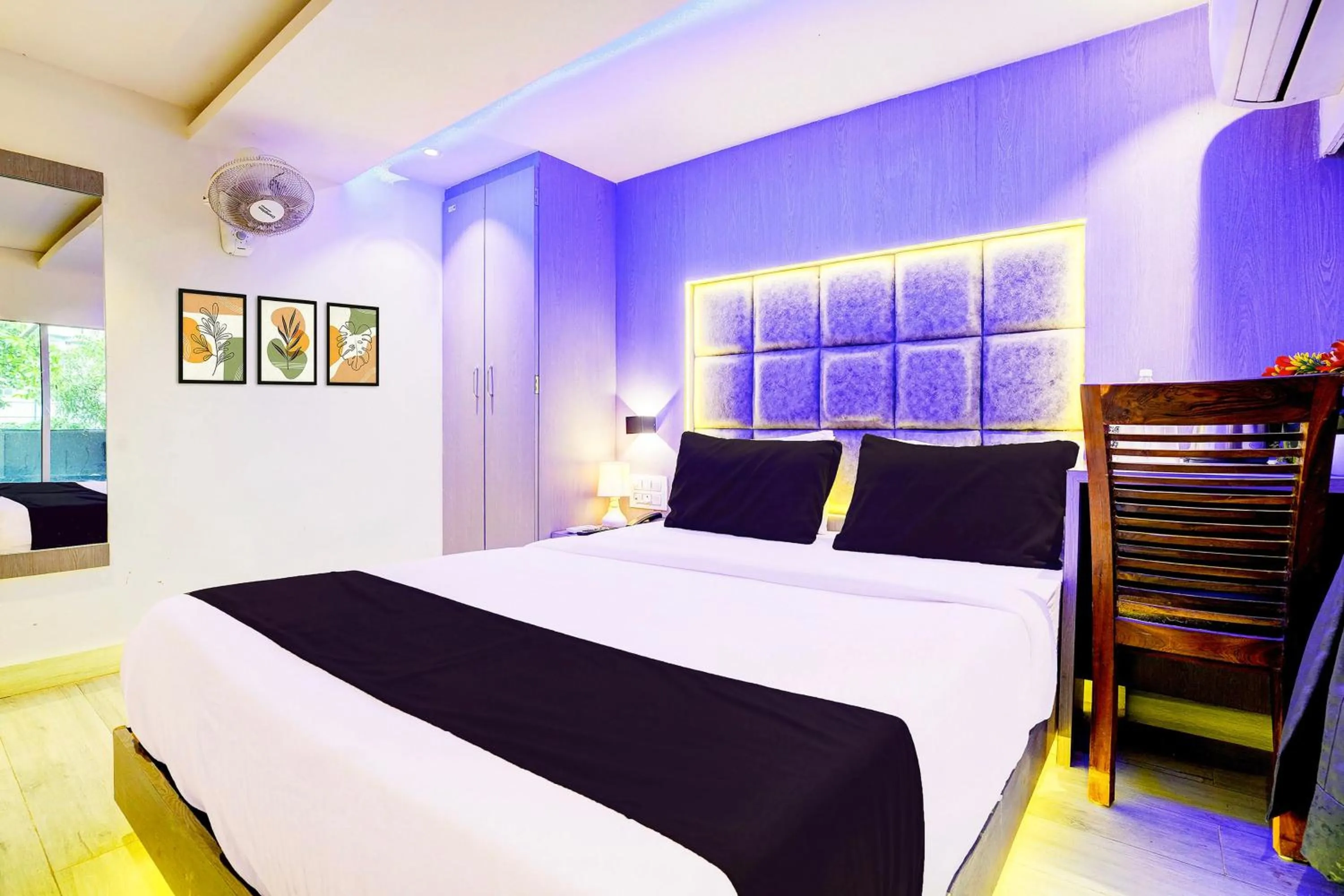 Bedroom in Hotel O Sakinaka Andheri Kurla Road