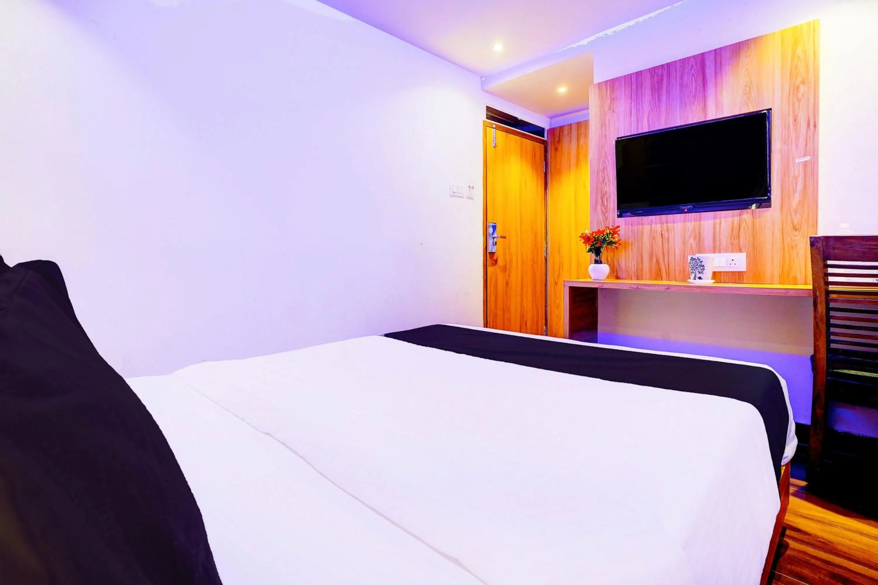 Bedroom in Hotel O Sakinaka Andheri Kurla Road