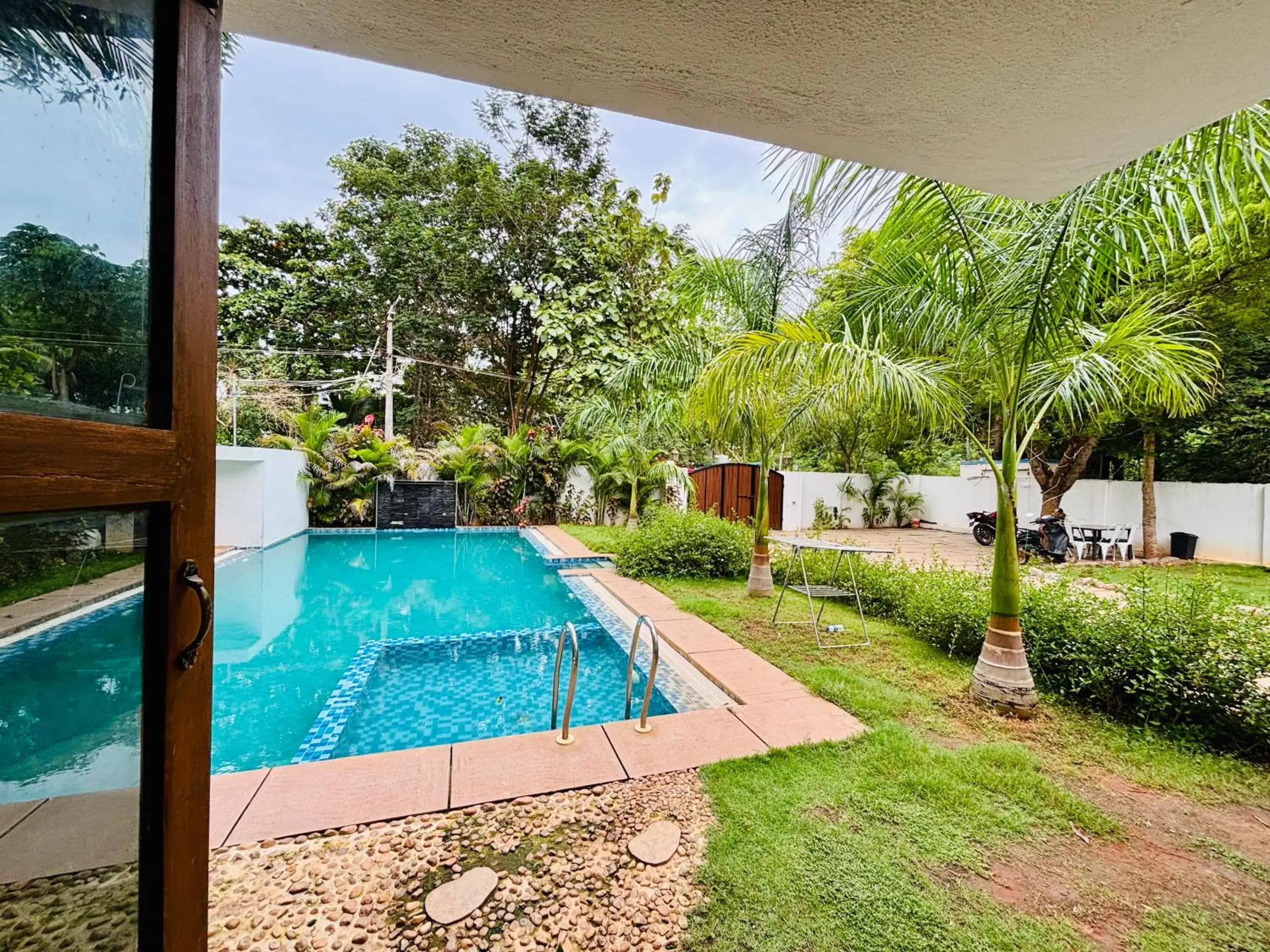 Garden view in Courtyard Castle Heritage Resort Garden view in Courtyard Castle Heritage Resort