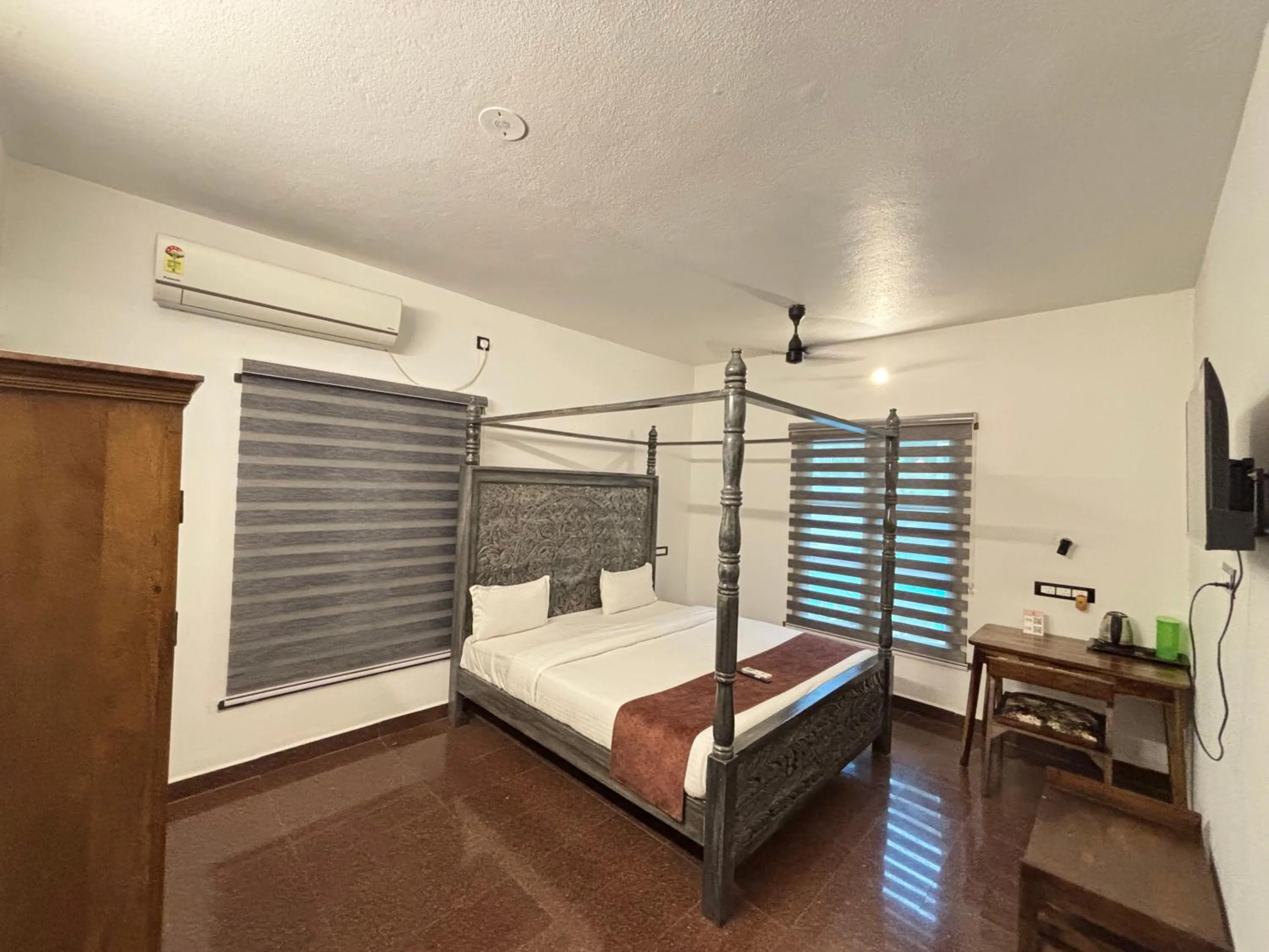 Bed in Courtyard Castle Heritage Resort