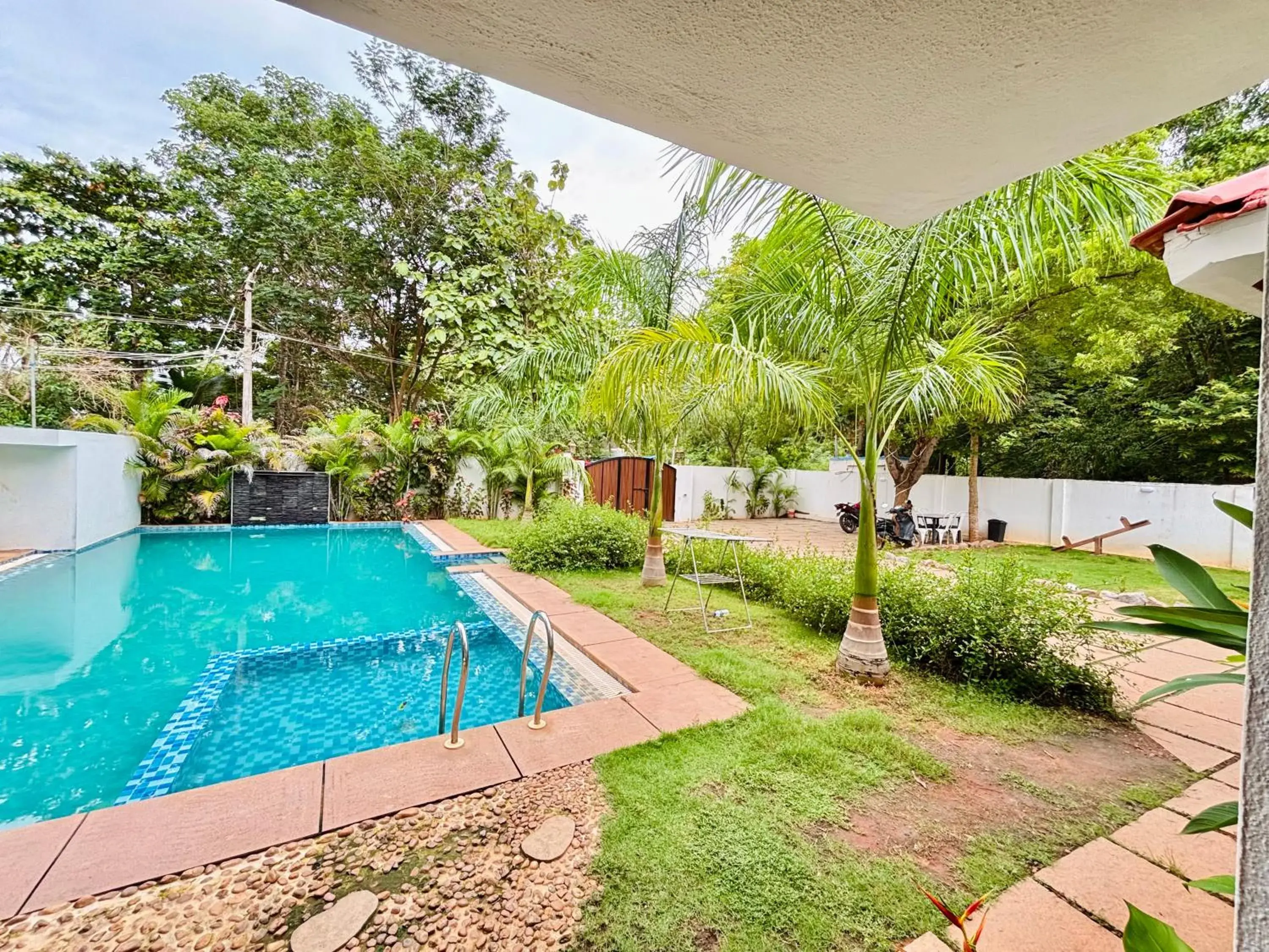 Garden view in Courtyard Castle Heritage Resort Garden view in Courtyard Castle Heritage Resort