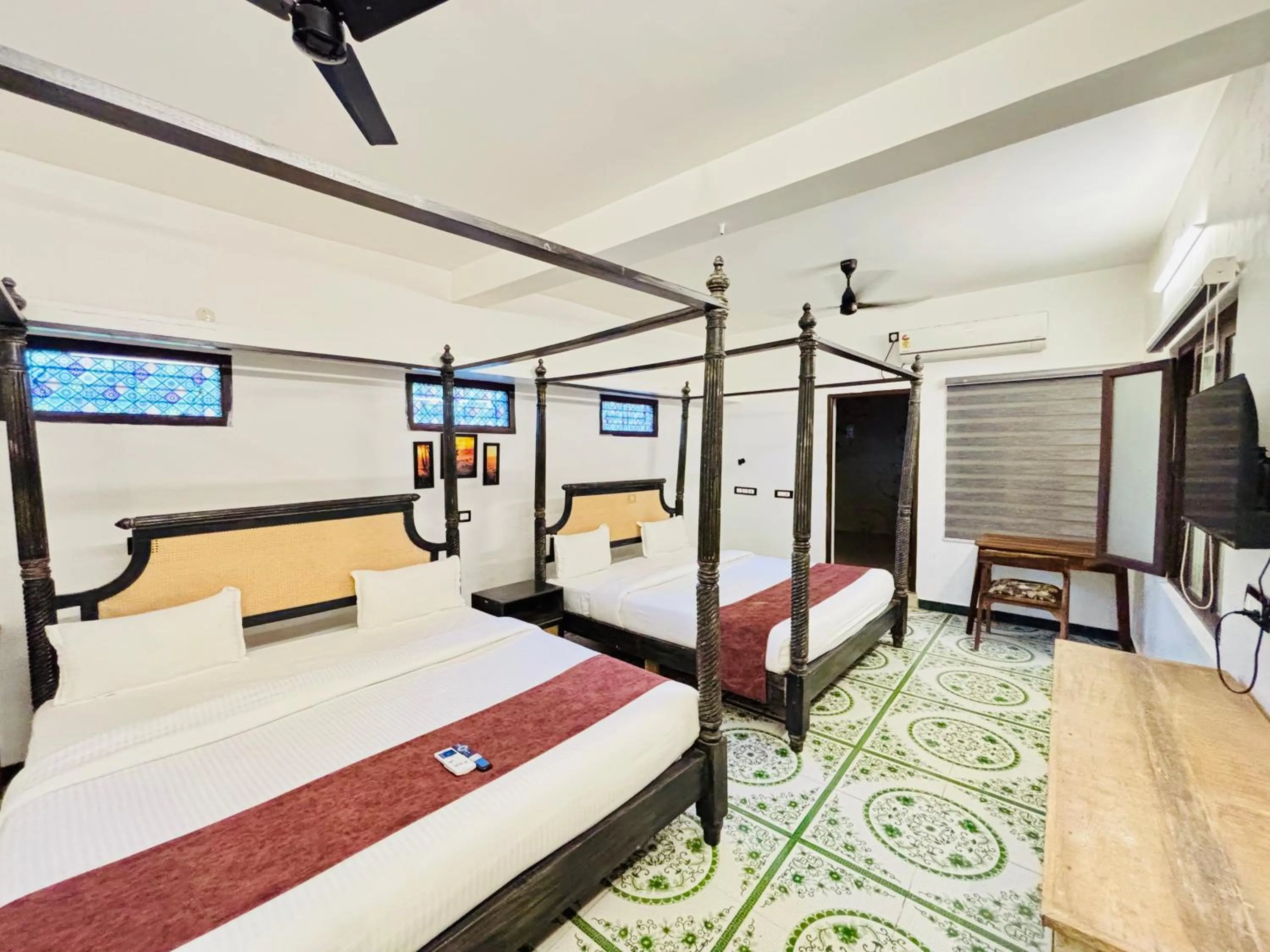 Photo of the whole room, Bed in Courtyard Castle Heritage Resort