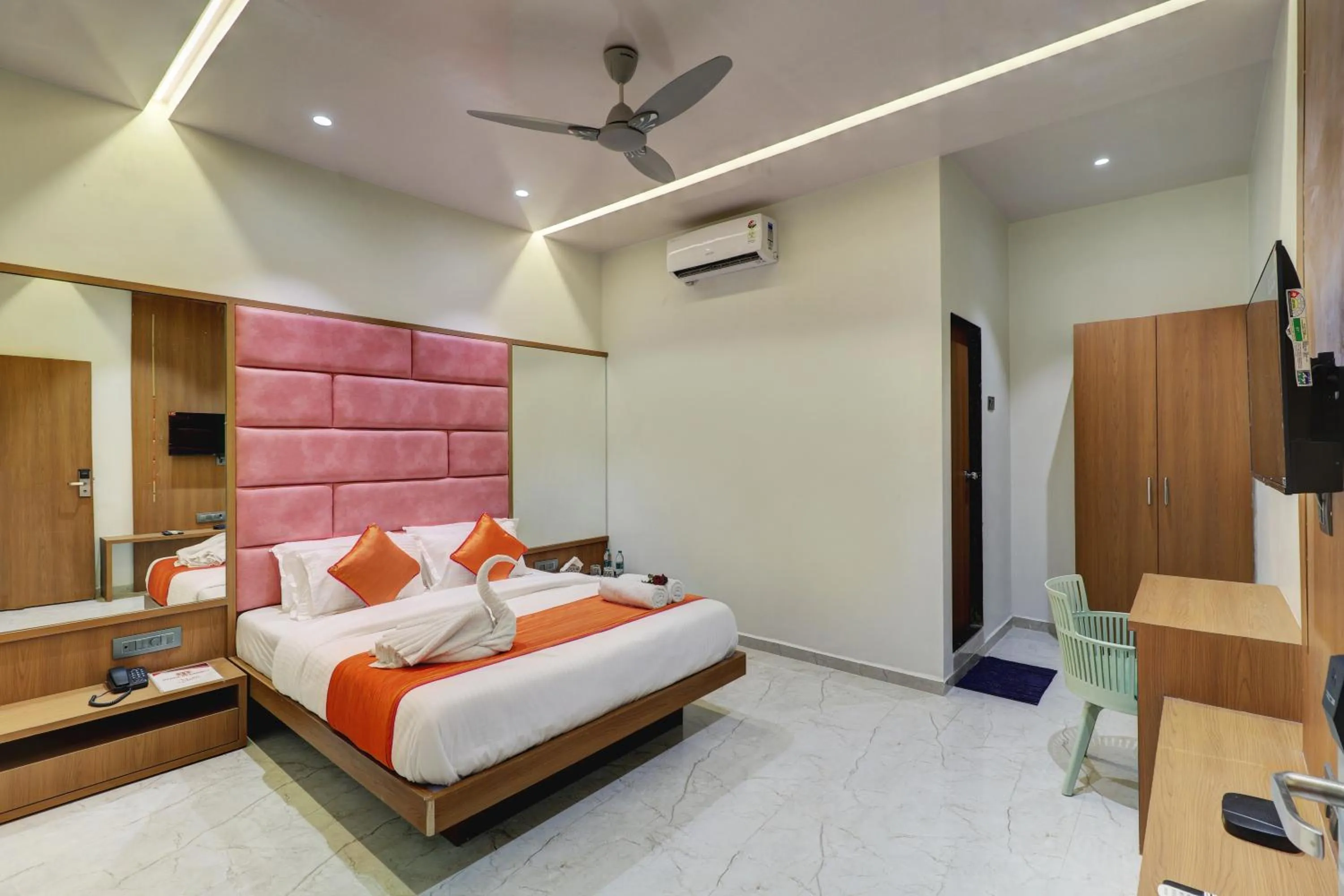 Bed in Radhe Residency