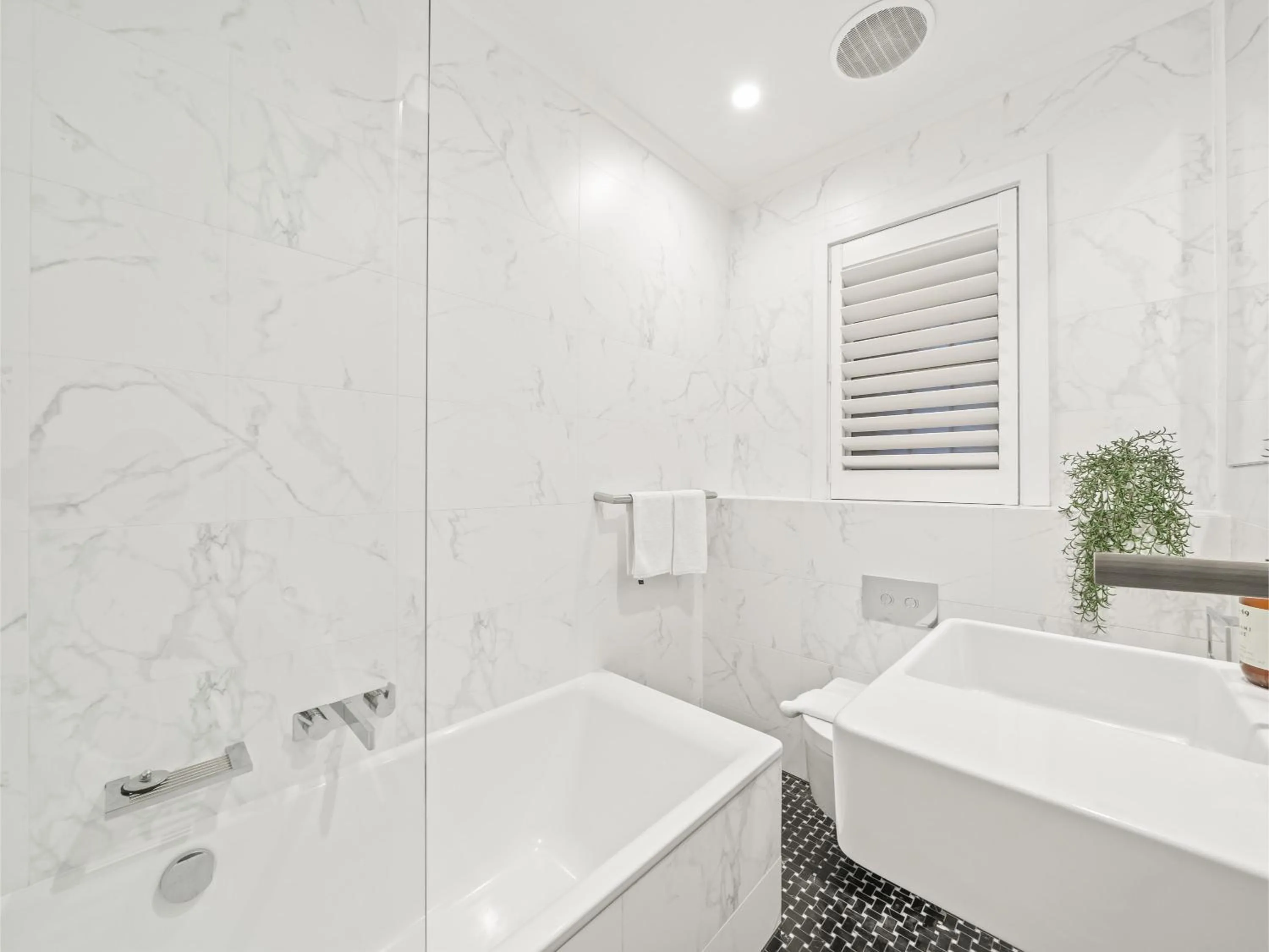 Bathroom in Cocos at Palm View Collective
