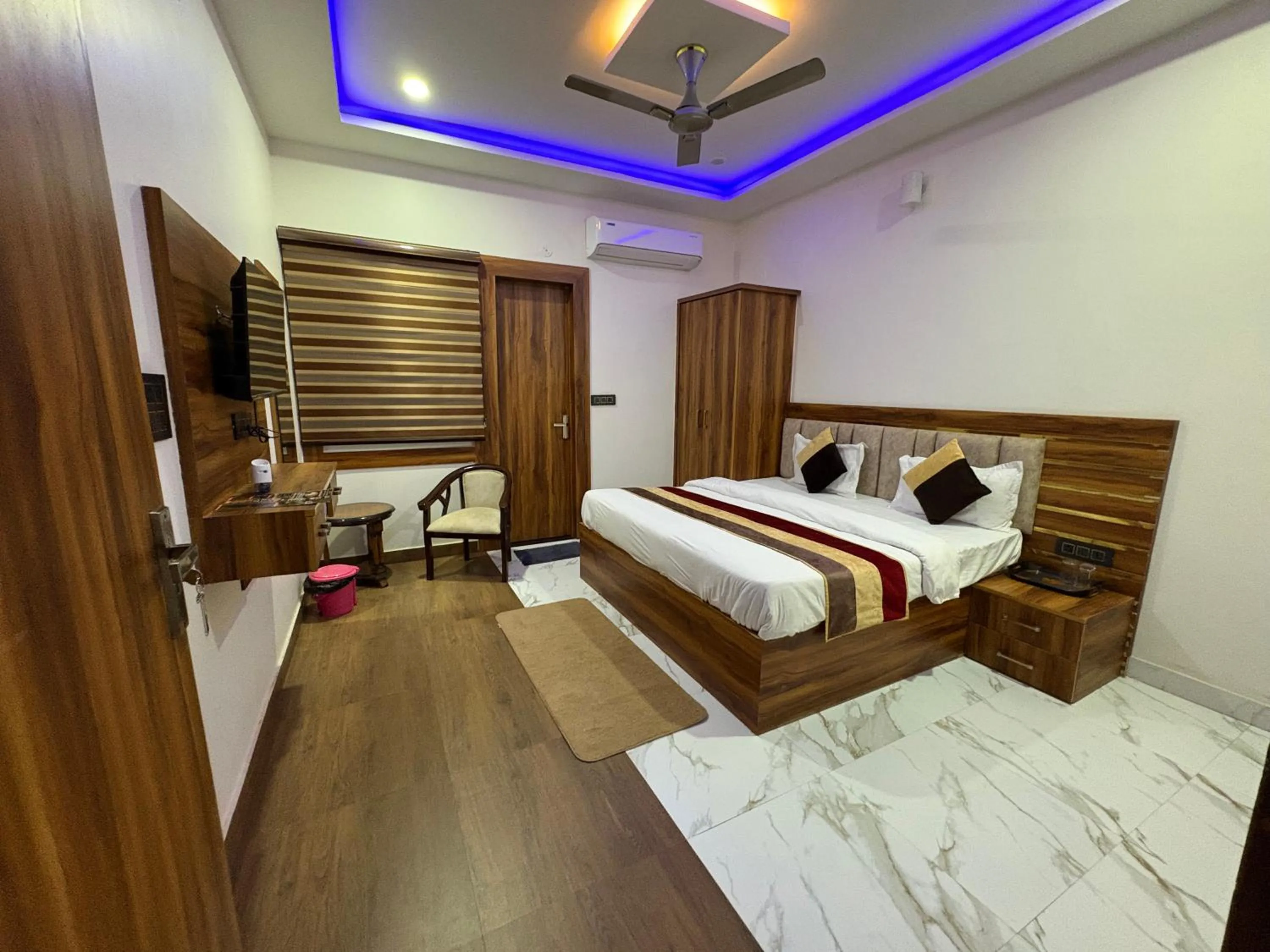 Bed in Madhav Residency