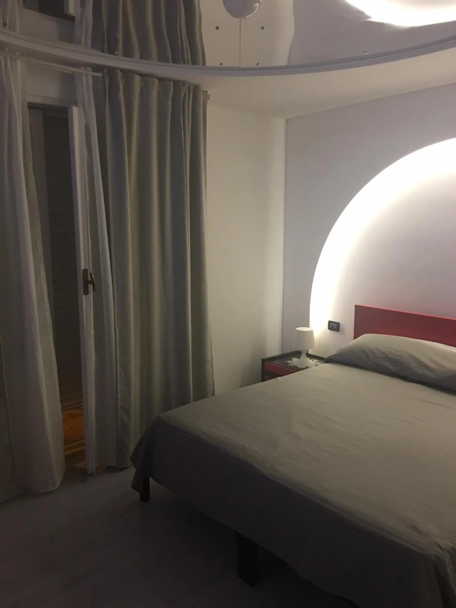 Shower, Bed in B&B Fiori di Lava