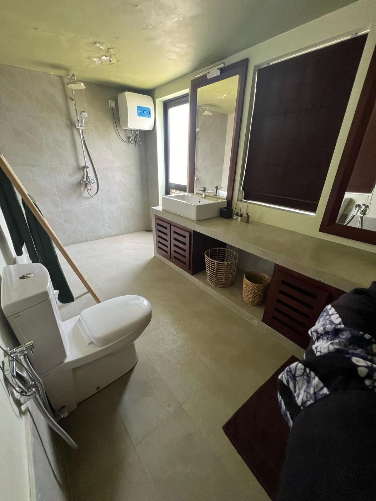 Bathroom in Kottan On Sea, Hiriketiya by The Serendipity collection