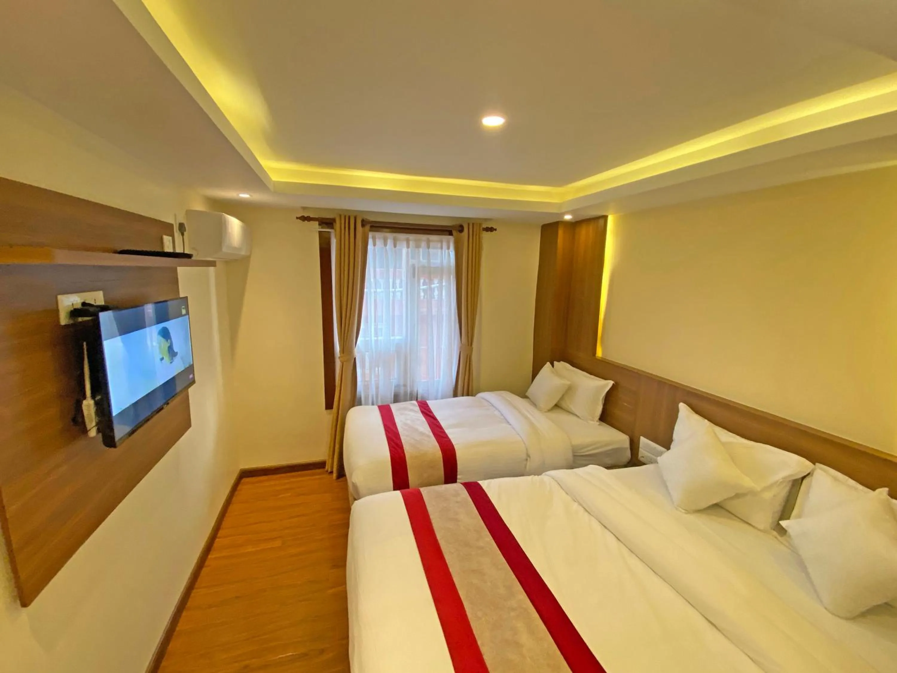 Communal lounge/ TV room in Hotel Dipjyoti